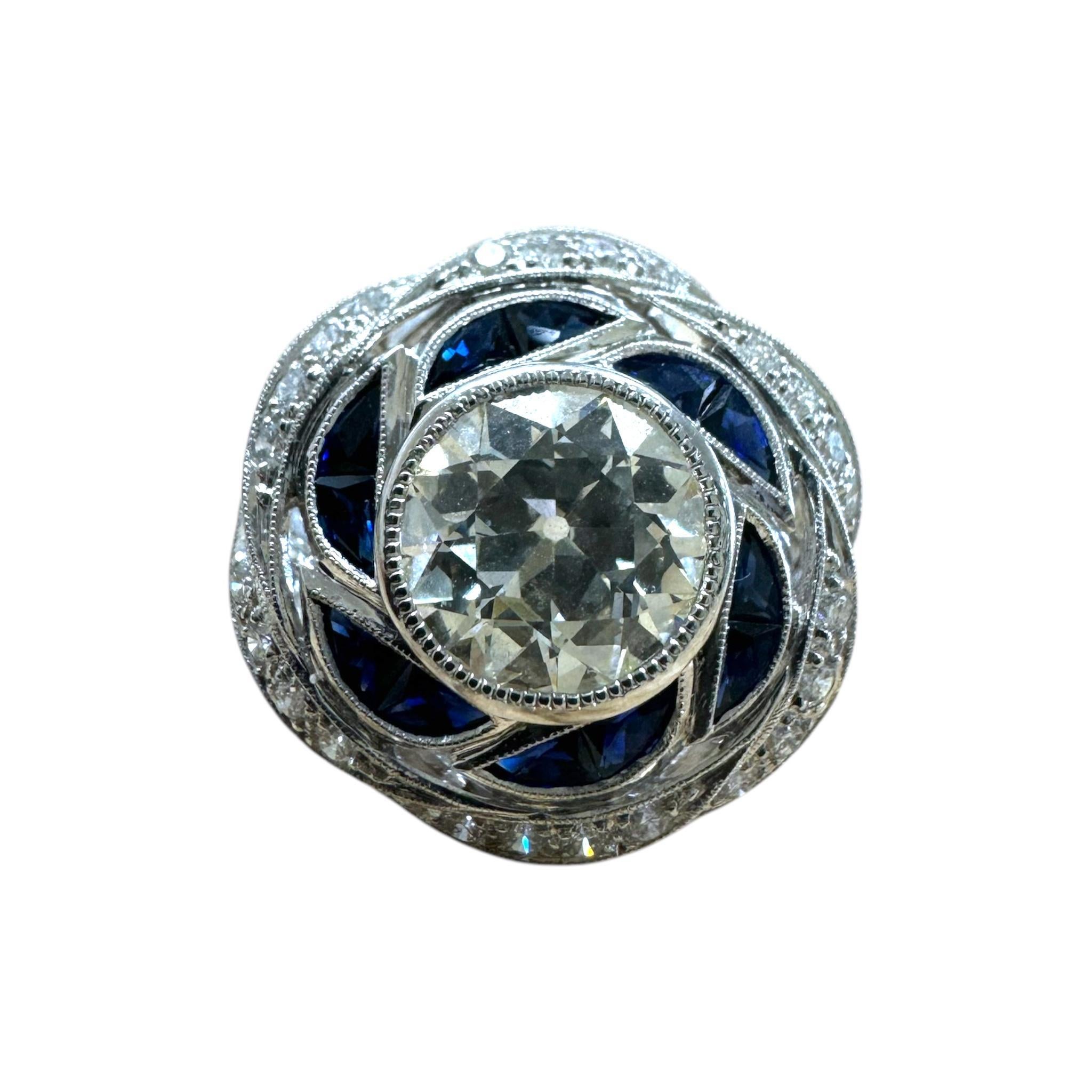 Vintage Art Deco Style 2.06 Carat Old European Cut Diamond and Sapphire Ring For Sale 3