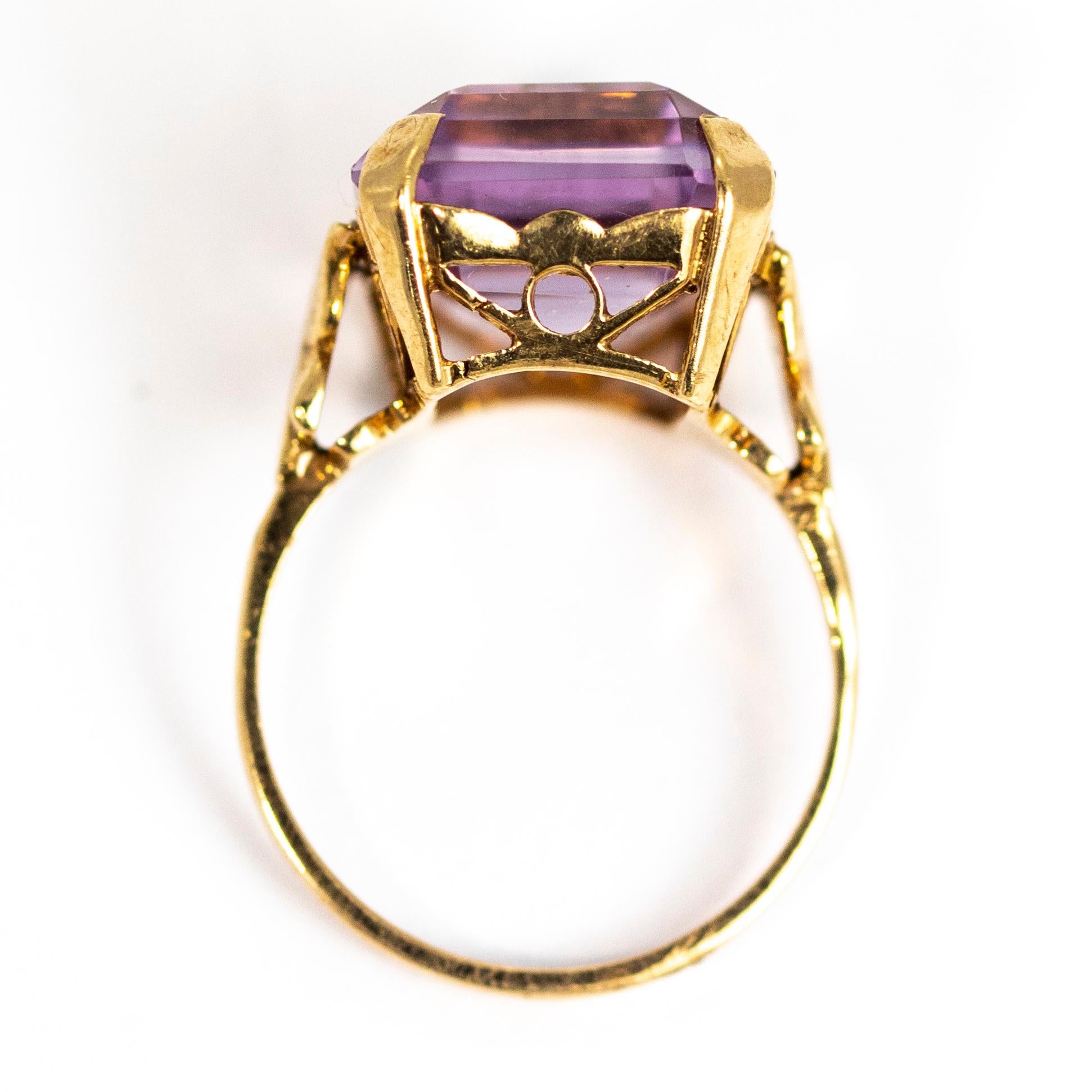 Women's or Men's Vintage Art Deco Style 9 Carat Gold Amethyst Cocktail Ring