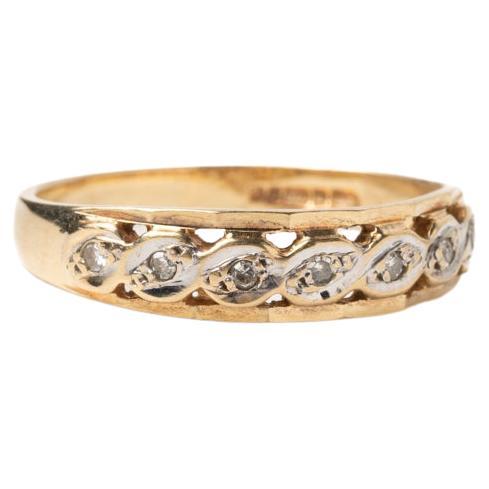 Vintage Art Deco Style 9 Carat Diamond and Platinium Ring For Sale