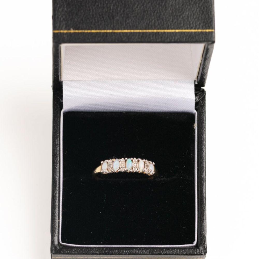 Women's or Men's Vintage Art Deco Style 9ct Gold Opal & Diamond Ring