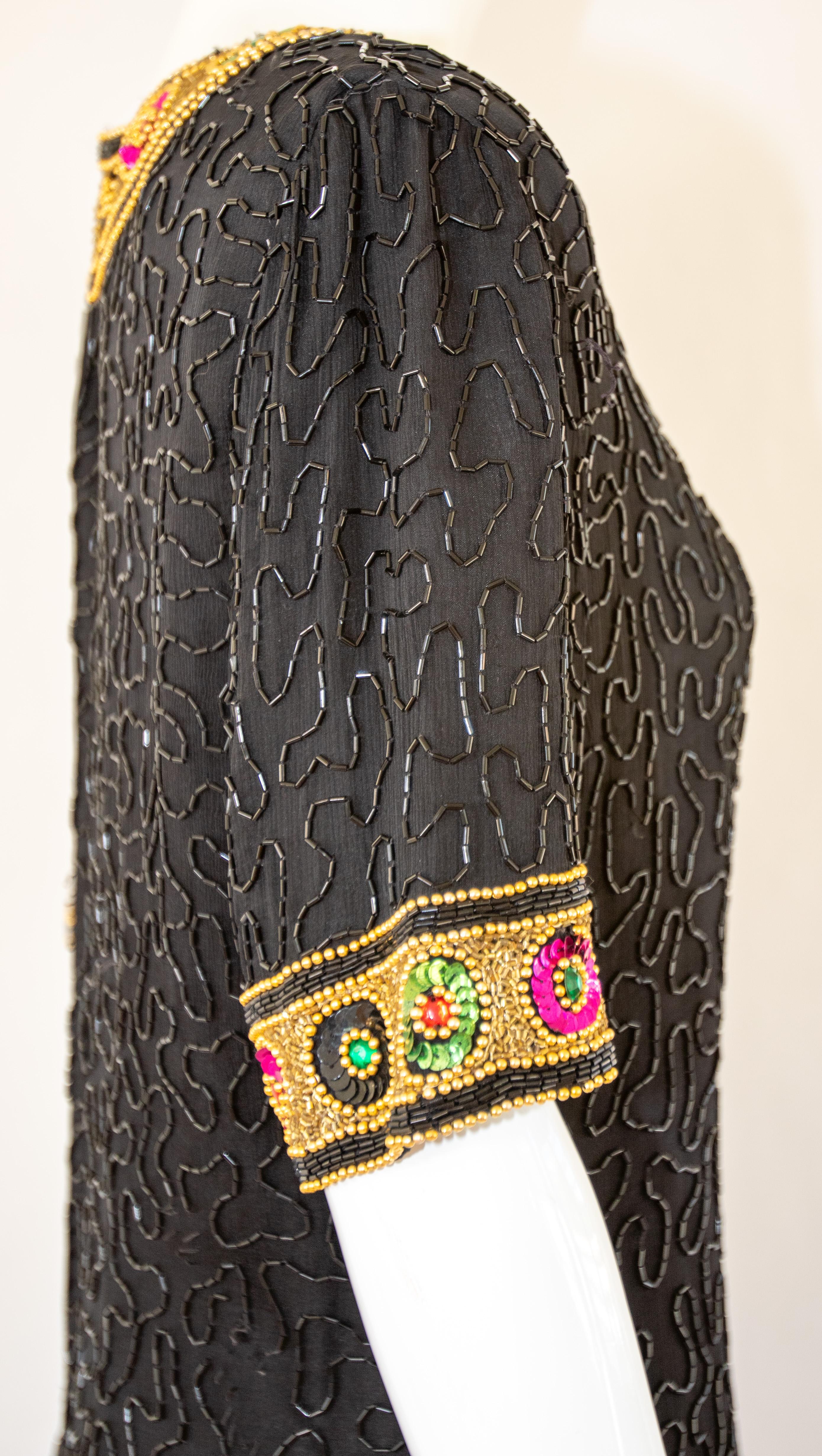 Mini robe perlée noire et dorée de style Art déco vintage en vente 8