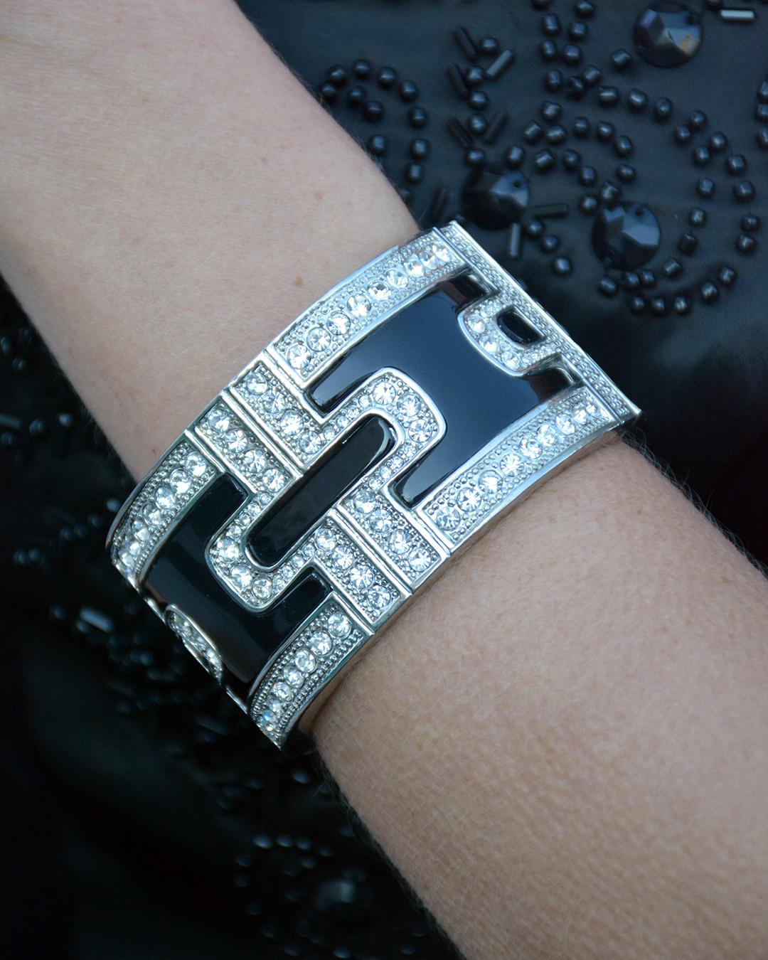 Bracciale vintage con smalto nero in stile Art Déco in vendita 2