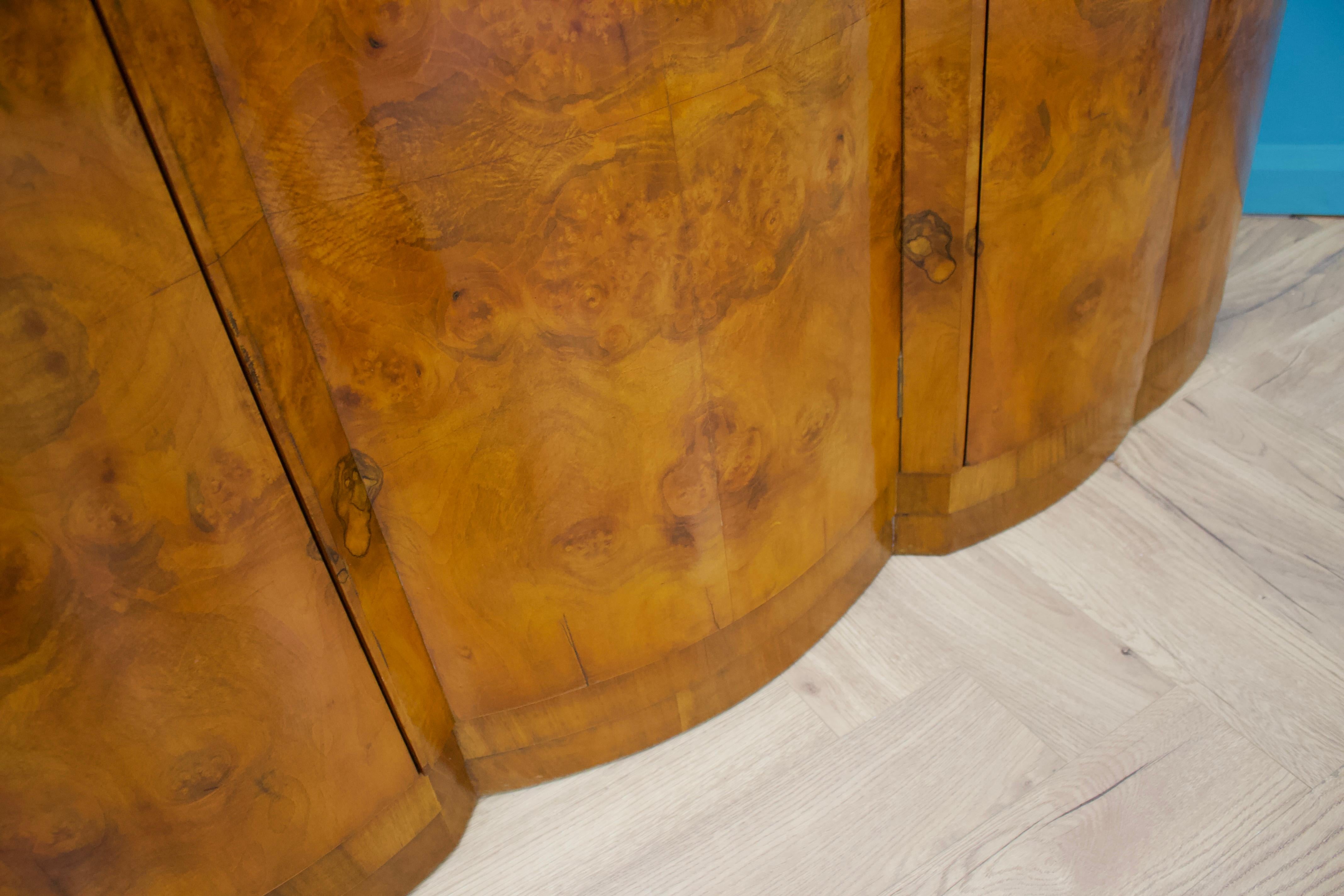 Vintage Art Deco Style Burr Walnut Wardrobe, 1950s im Angebot 4