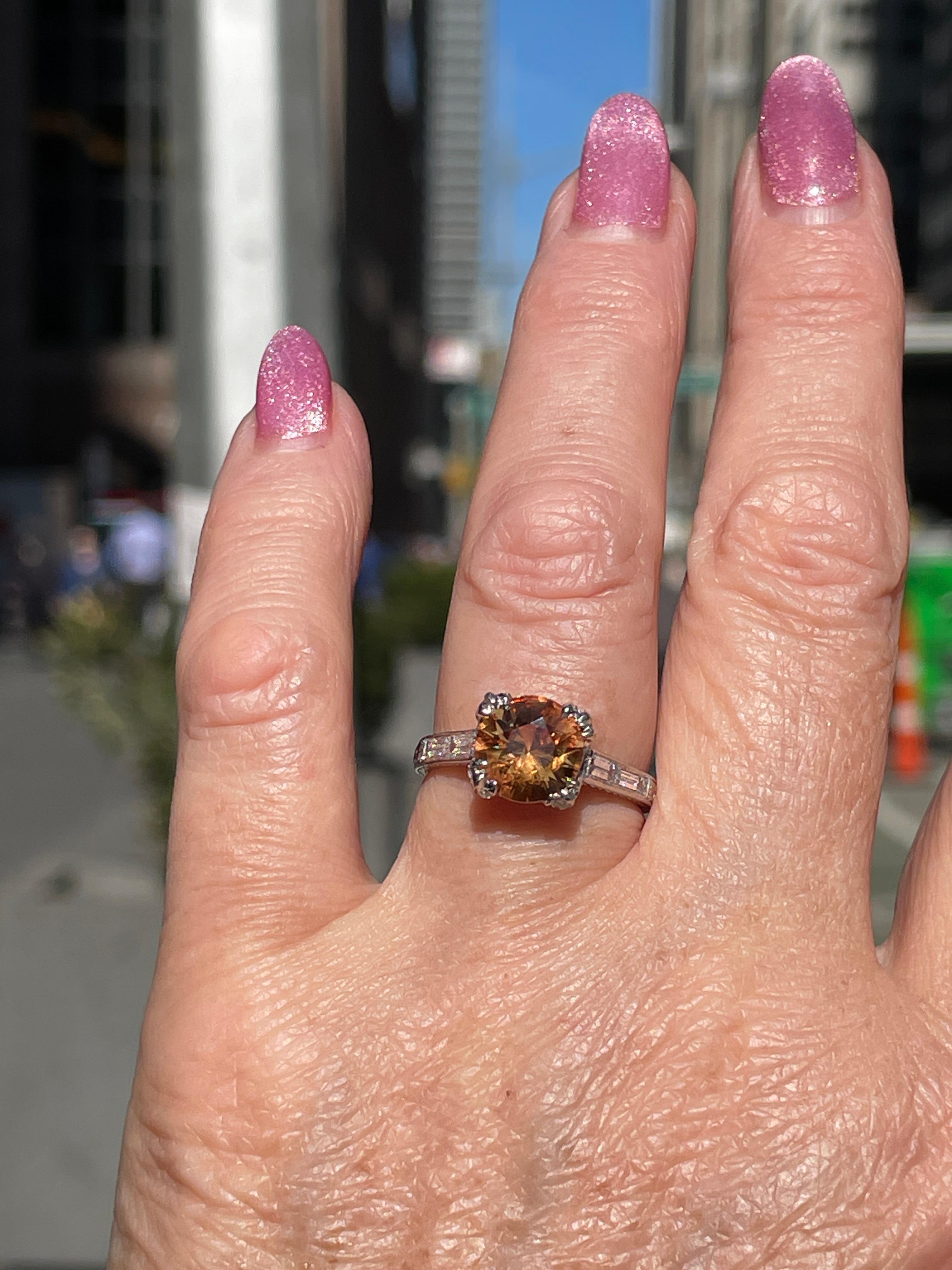 Women's Vintage Art-Deco Style GIA 3.35ct Orange Round  Sapphire Diamond Platinum Ring For Sale