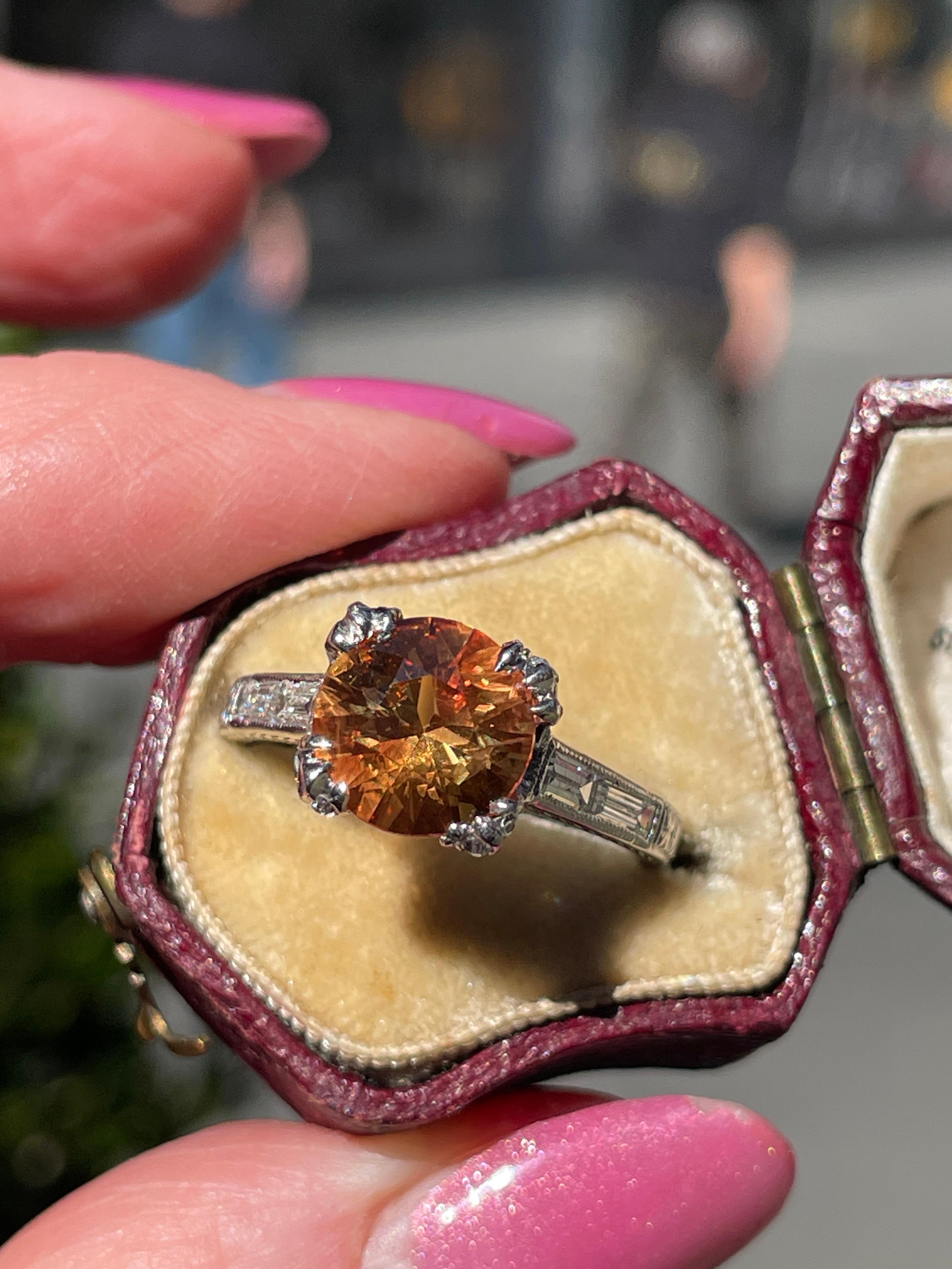 Vintage Art-Deco Style GIA 3.35ct Orange Round  Sapphire Diamond Platinum Ring For Sale 1