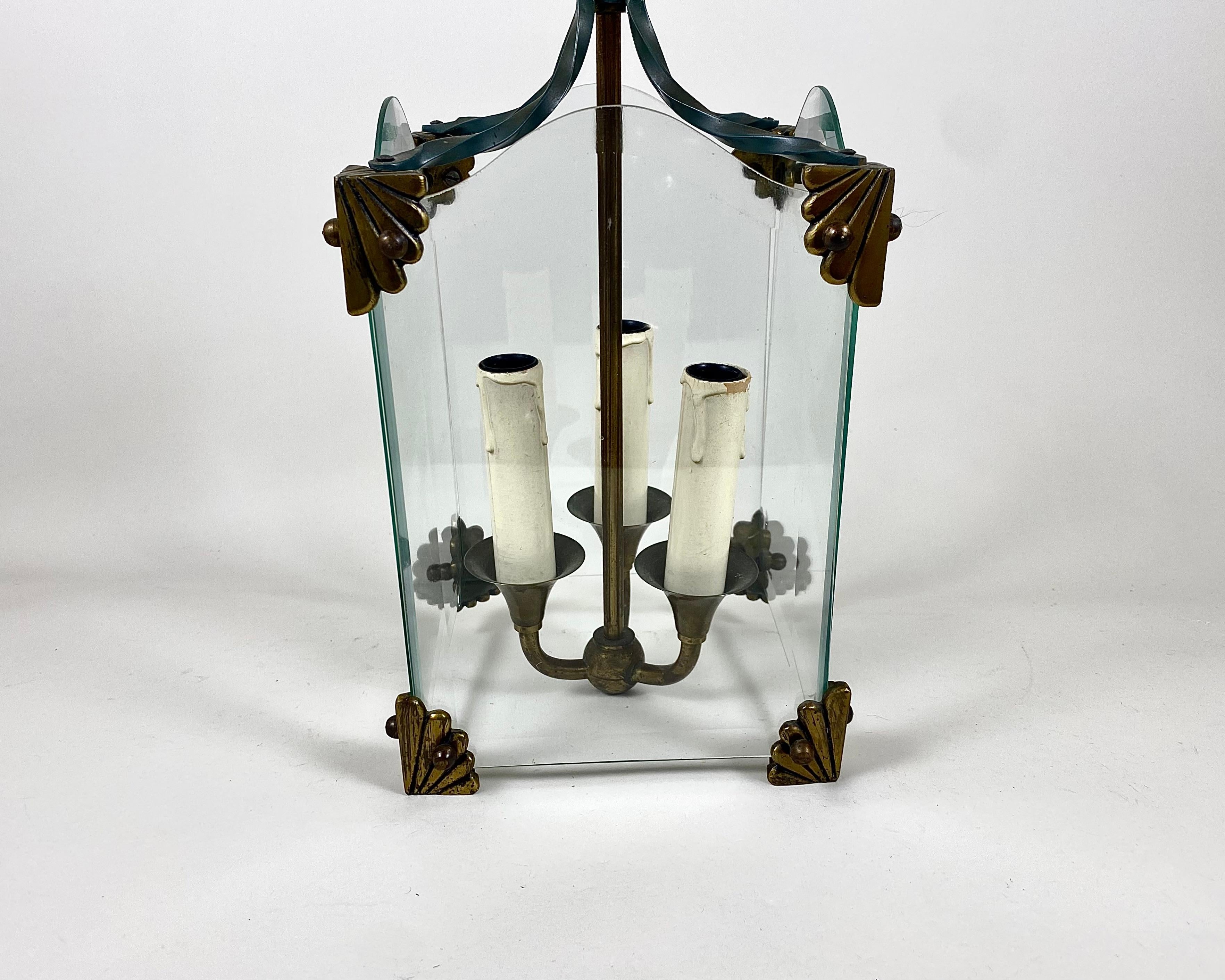 Europeo Lampada a sospensione in vetro e bronzo in stile Art Deco vintage, anni '50 in vendita