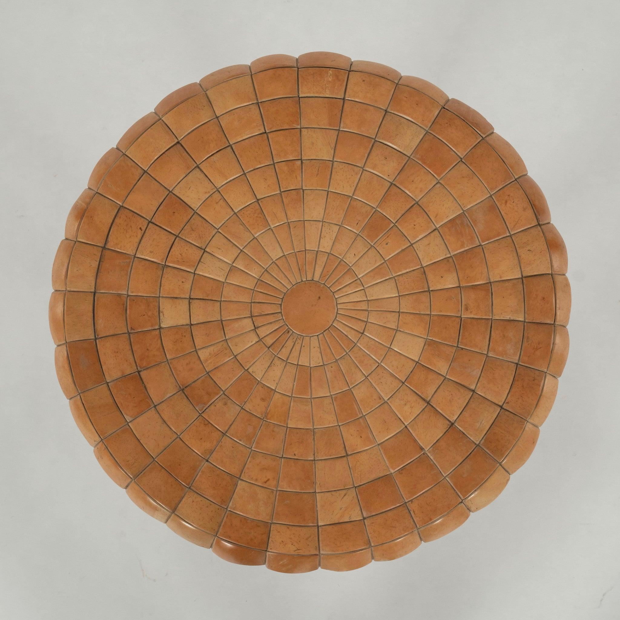 Vintage Art Deco Stil Beistelltisch (20. Jahrhundert) im Angebot