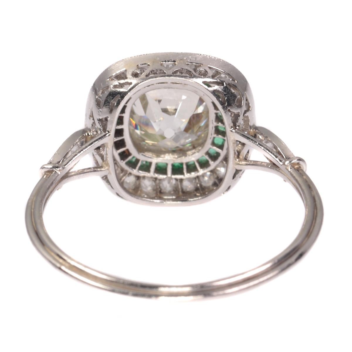 Vintage Art Deco Style Platinum Diamond and Emerald Engagement Ring, 1930s For Sale 6