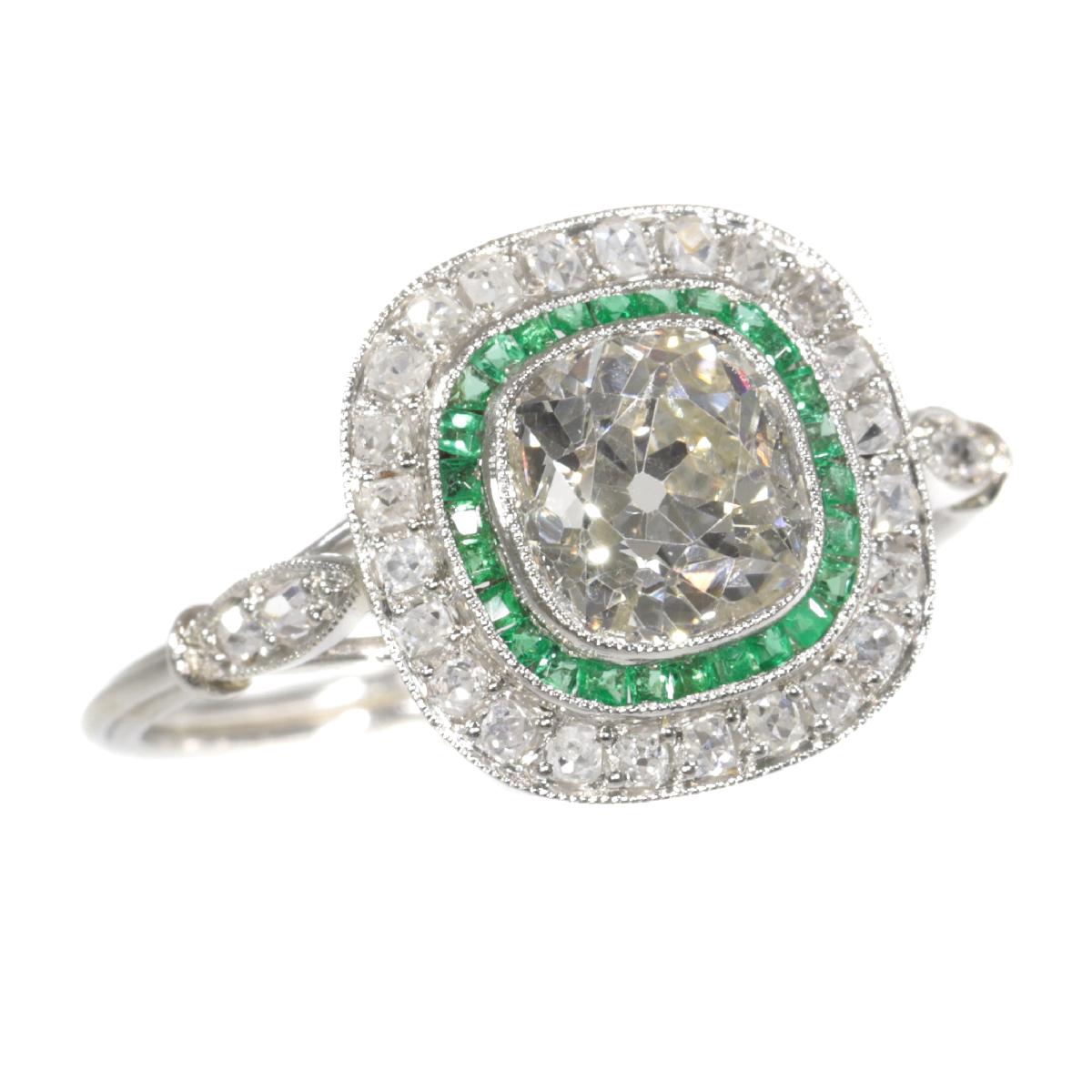 Vintage Art Deco Style Platinum Diamond and Emerald Engagement Ring, 1930s For Sale 5