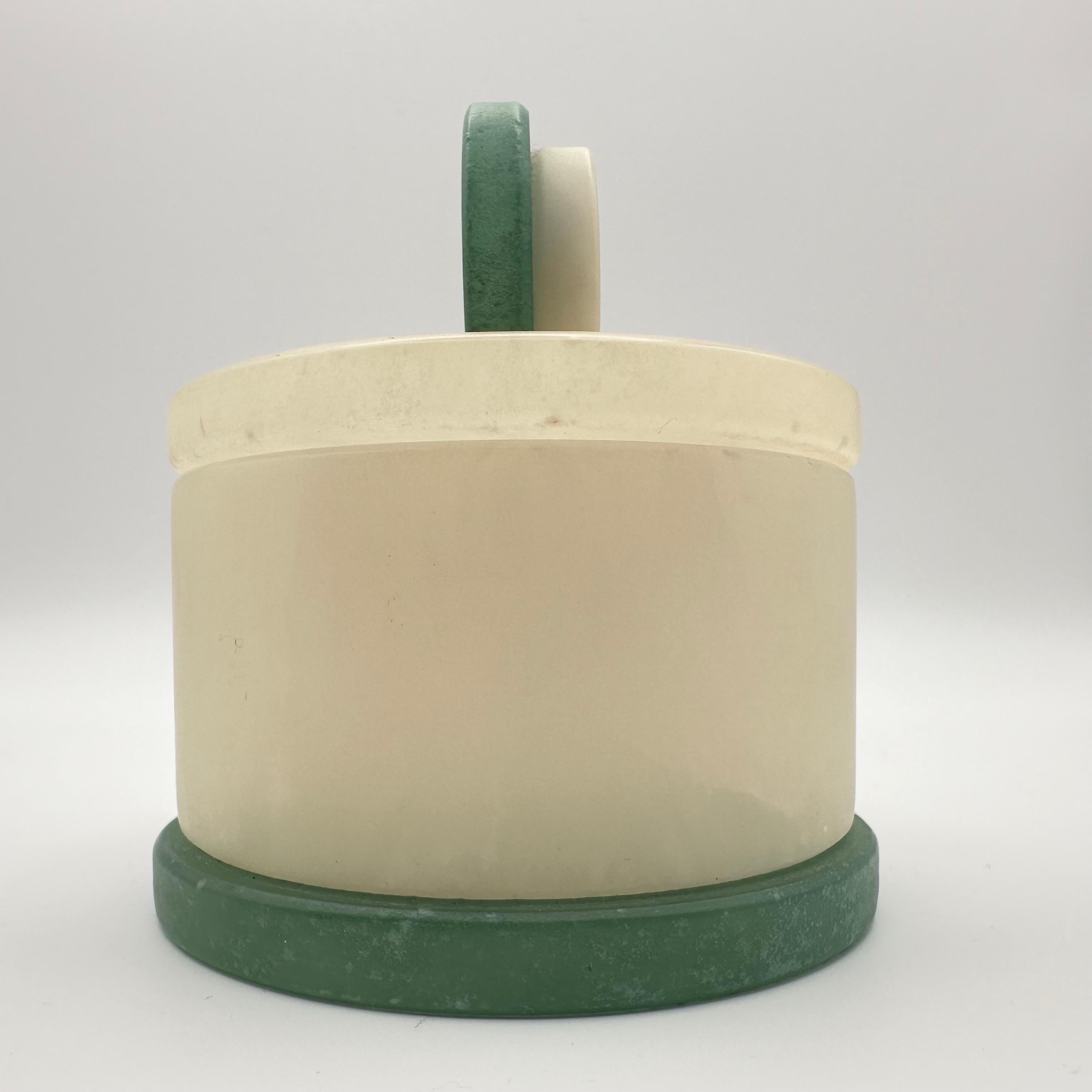 Boîte à couvercle ronde de style Art déco vintage avec blanc et vert  en vente 8