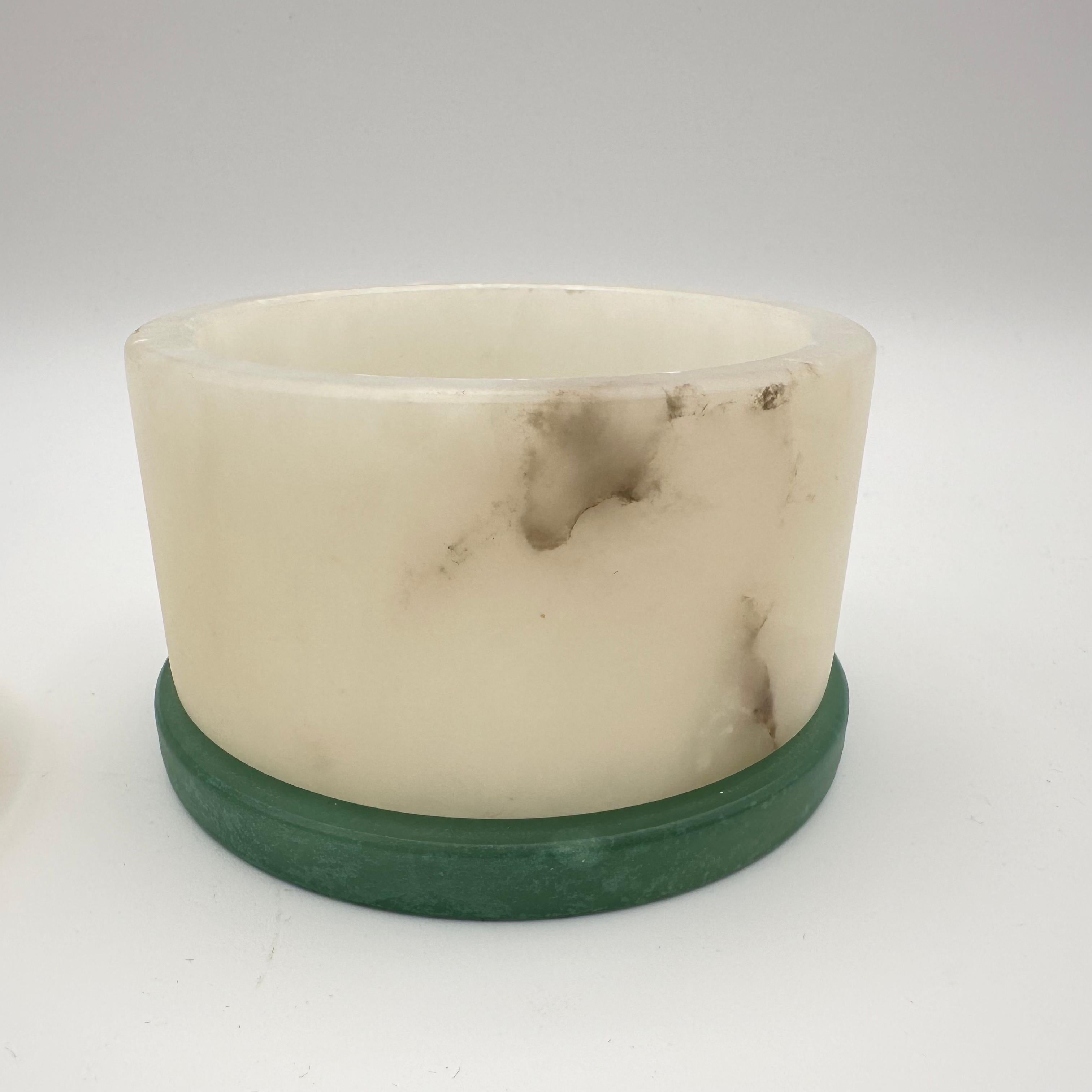 Vintage Art Deco Style Round Lidded Stone Box with White and Green  For Sale 1