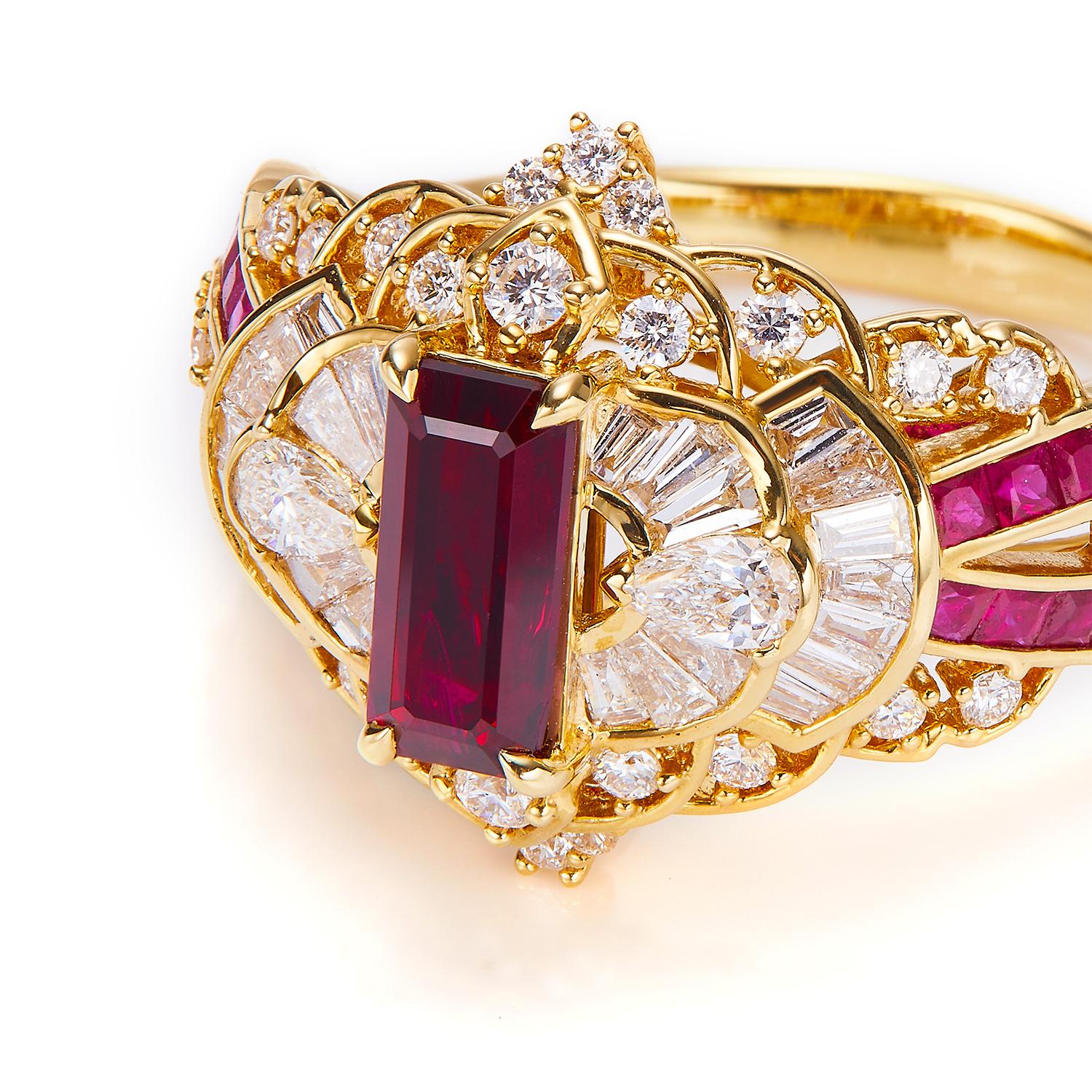 Octagon Cut Vintage Art Deco Style Stunning Pigeon Blood Ruby Ring For Sale