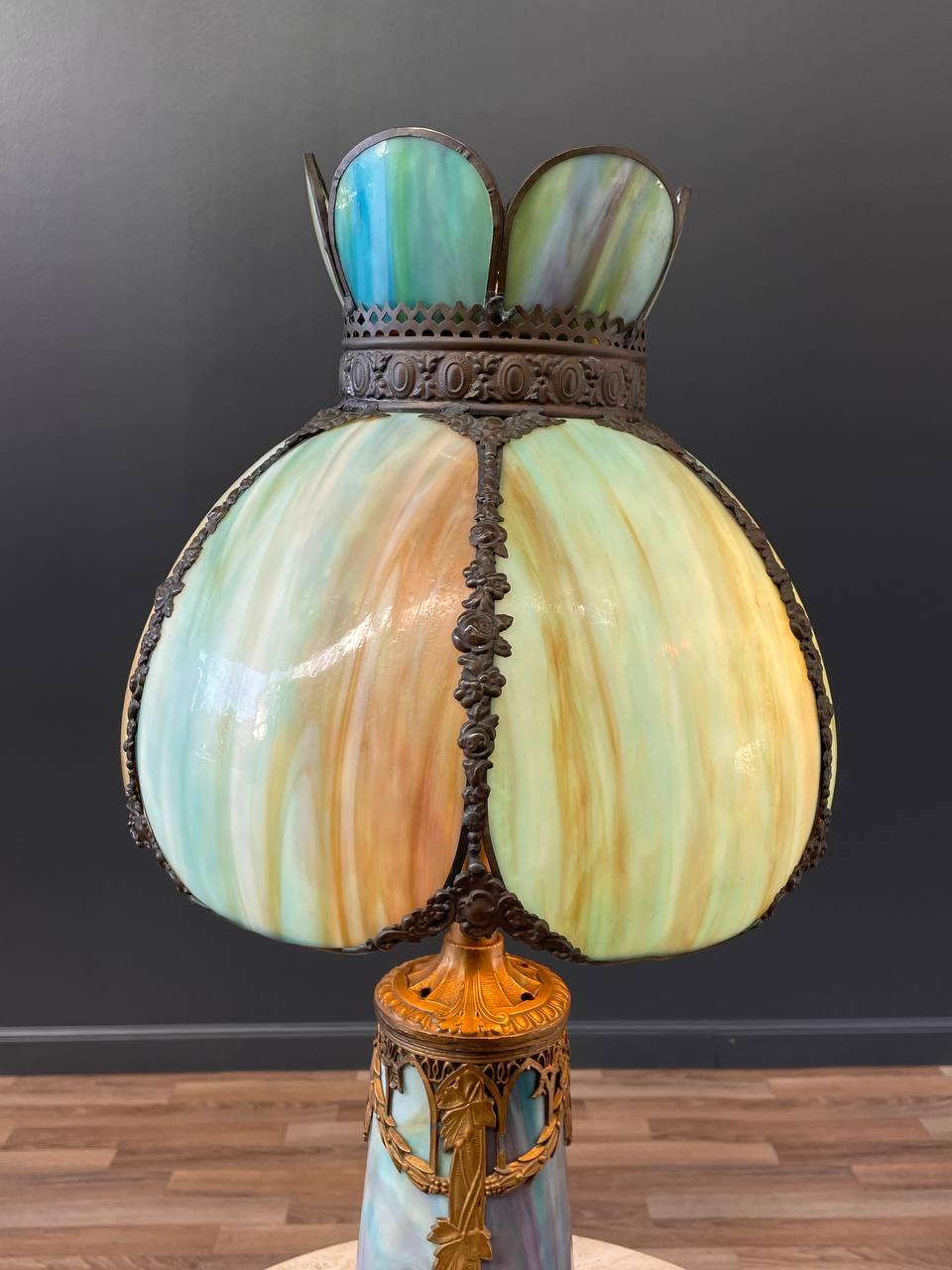 Vintage Art Deco Style Table Lamp with Tiffany Style Shade In Good Condition For Sale In Los Angeles, CA