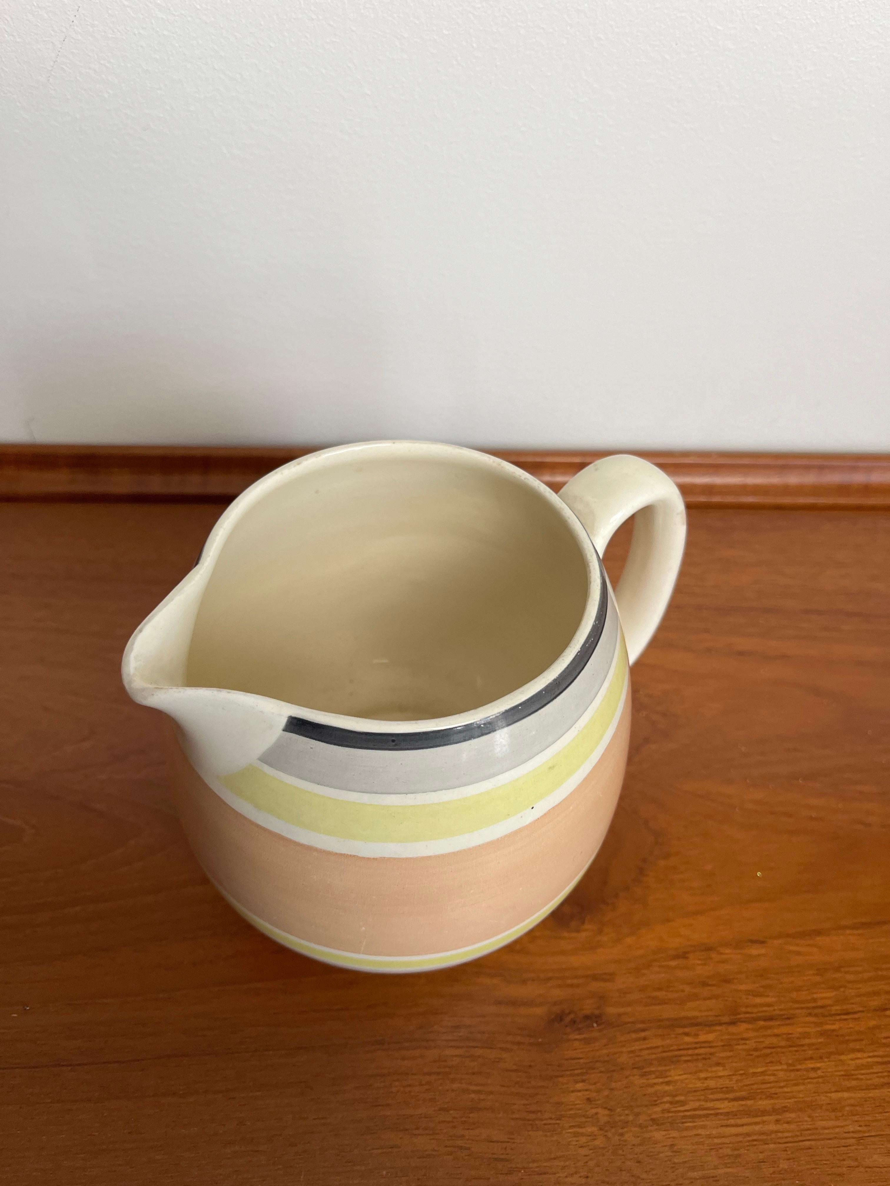 Vintage Art Deco Susie Cooper Water Pitcher England In Good Condition For Sale In W Allenhurst, NJ