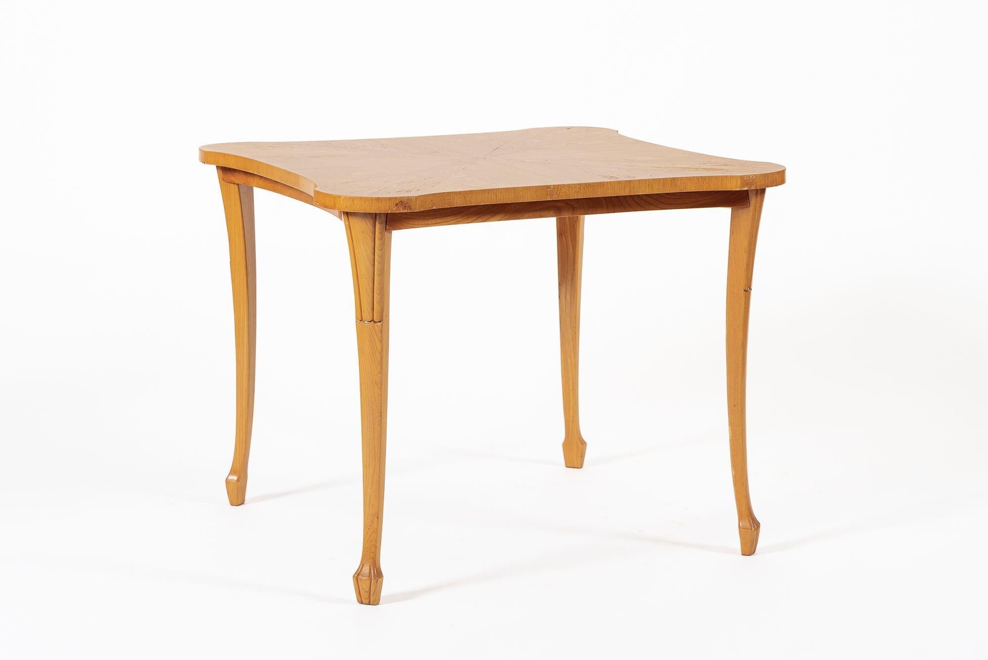 Vintage Art Deco Swedish Square Beech Scalloped Table 1940s In Good Condition For Sale In Detroit, MI