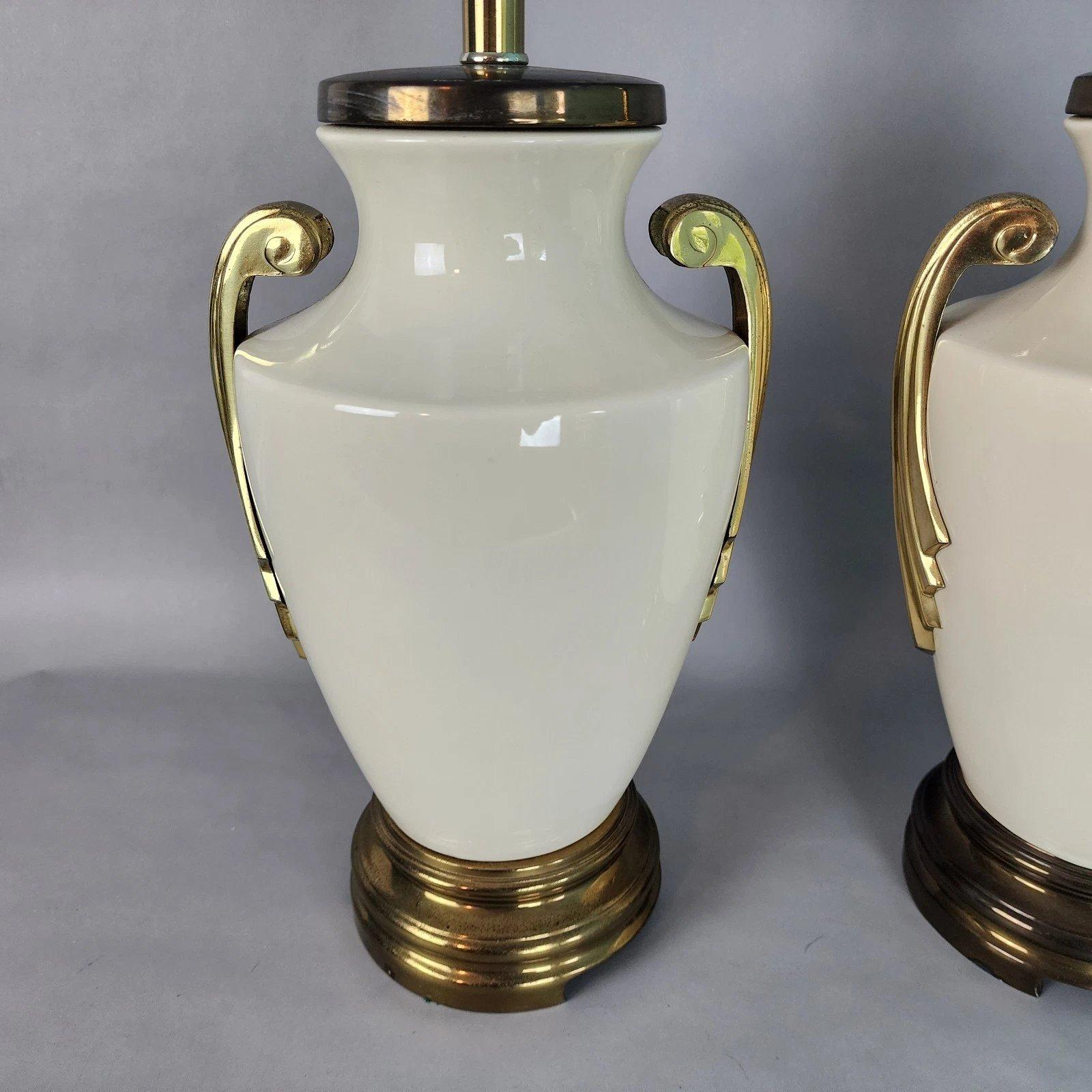 Vintage Art Deco Tischlampen Keramik Messing A Pair im Zustand „Gut“ im Angebot in Lake Worth, FL