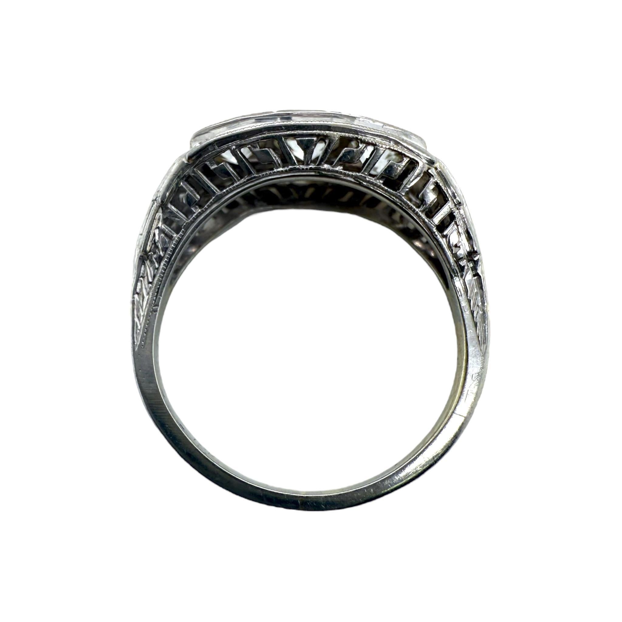 Anello vintage con tre pietre di diamante antico taglio europeo in stile Art of Vintage 4