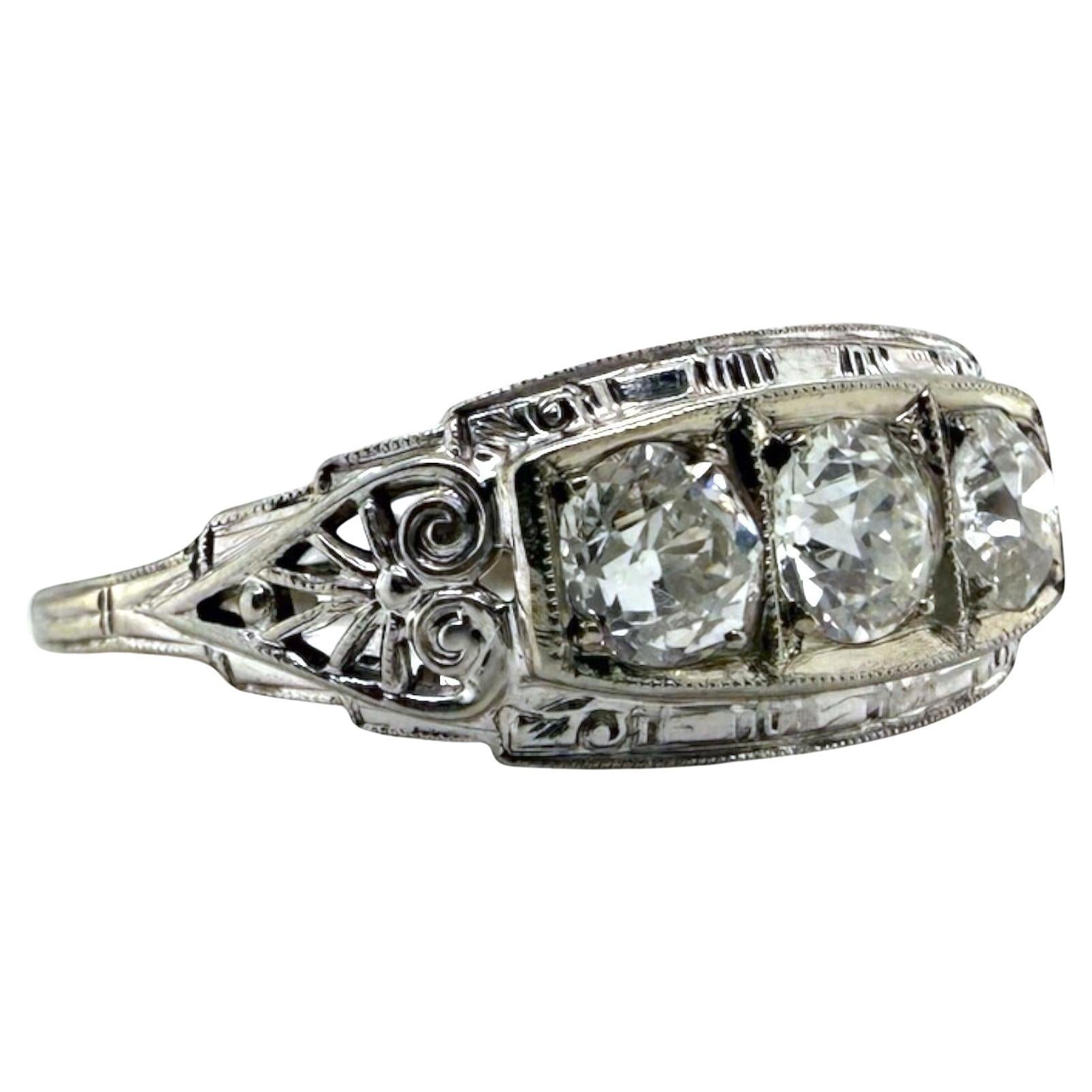 Vintage Art of Vintage Art of Vintage Art of Vintage Art of Vintage Art of Vintage Art of Vintage Art of Vintage Art of Vintage Art Deco Three Stone Old European Cut Diamond Ring