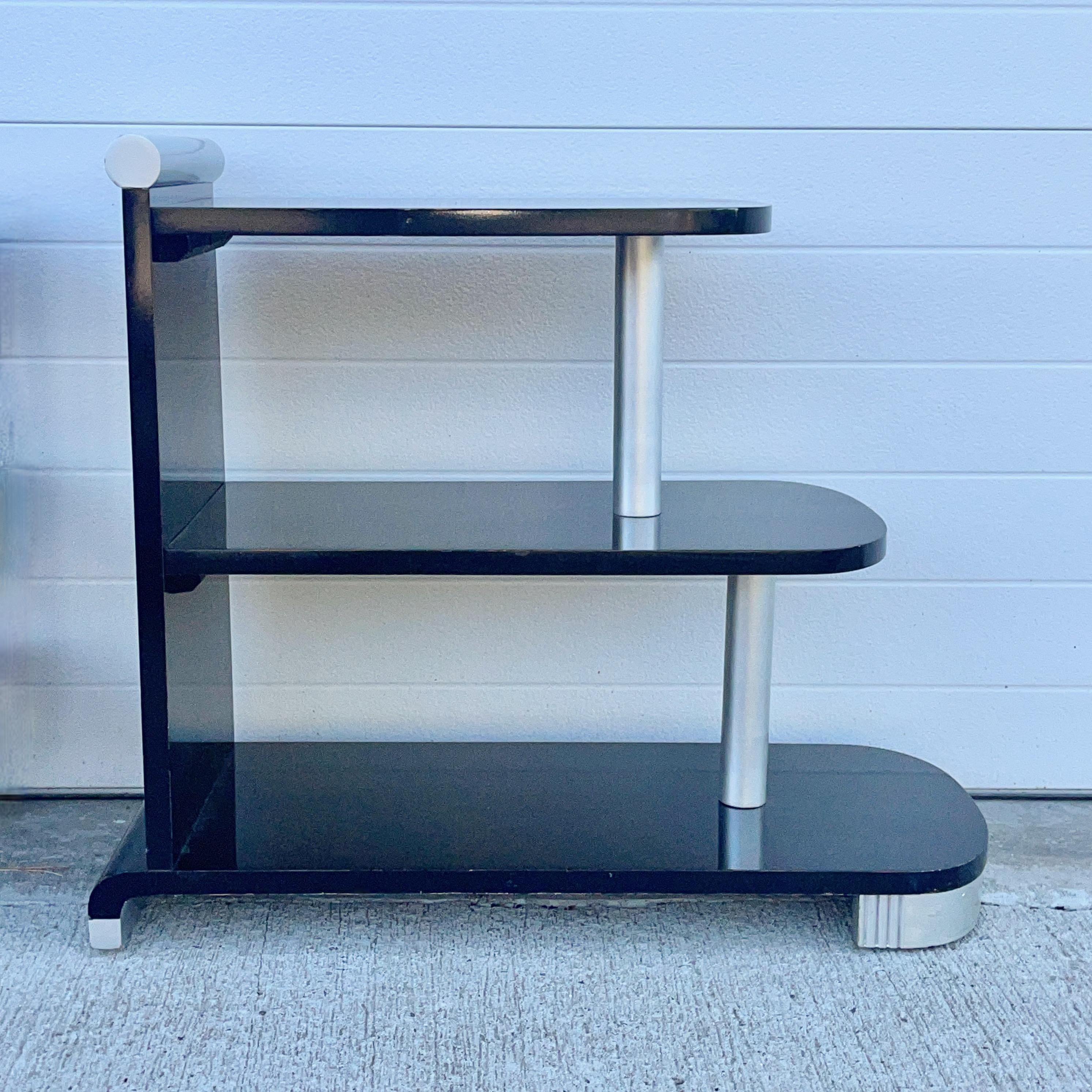 Late 20th Century Vintage Art Deco Three Tier End Table For Sale