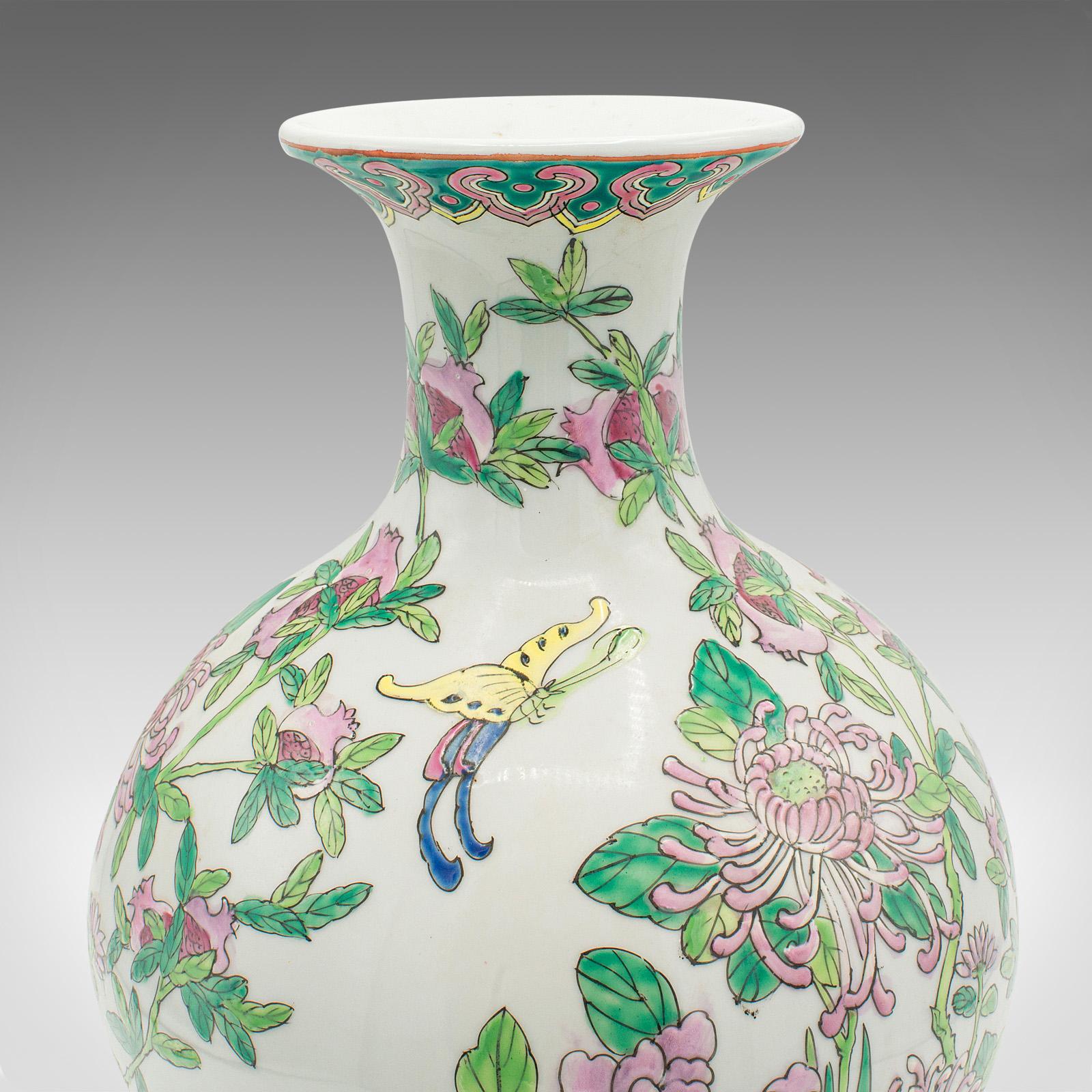 Vintage Art Deco Vase, Chinese, Ceramic, Baluster, Polychrome Finish, circa 1940 For Sale 4