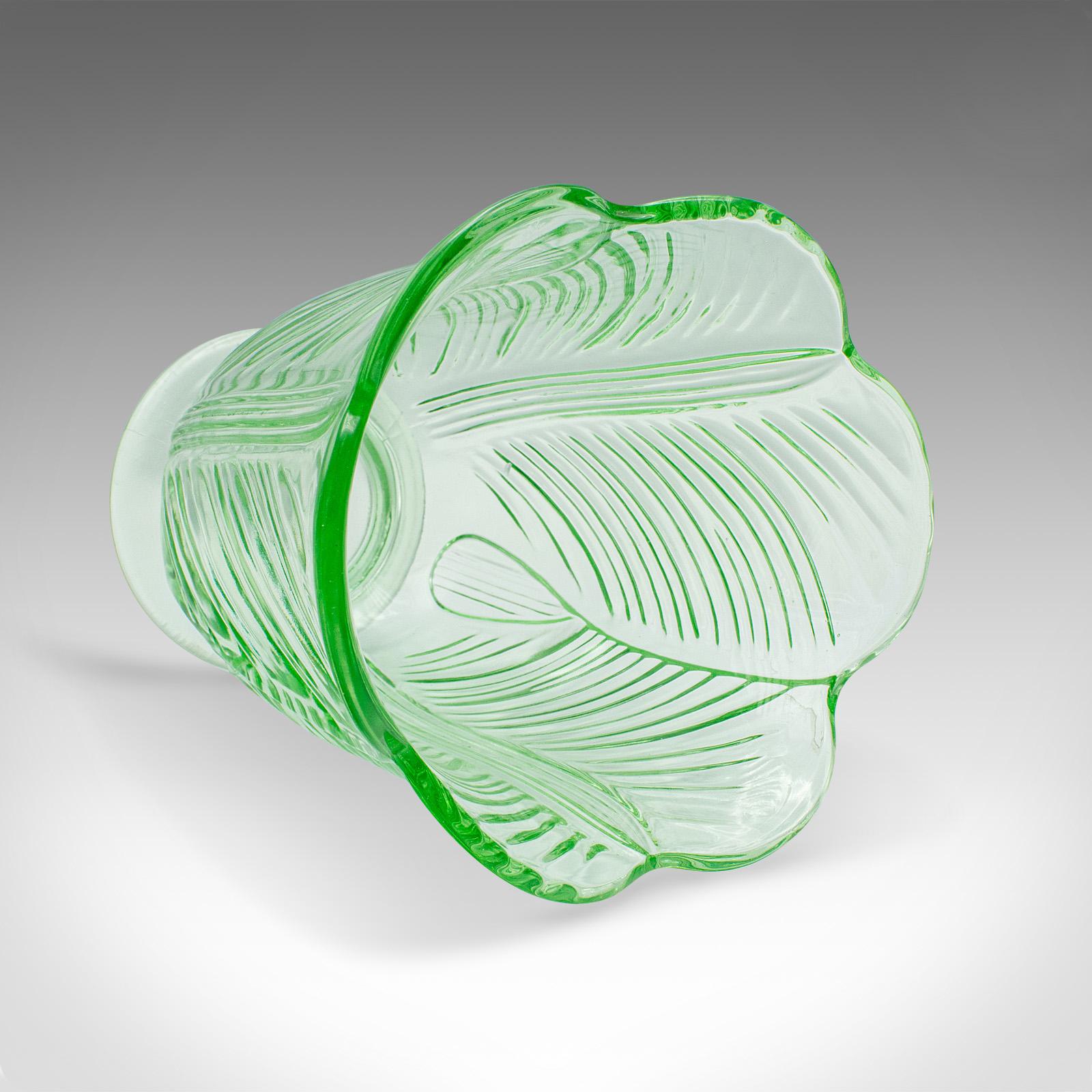 Vetro Vaso d'epoca Art Deco, inglese, a forma di tulipano, vaso da fiori in vetro, inizio XX secolo in vendita