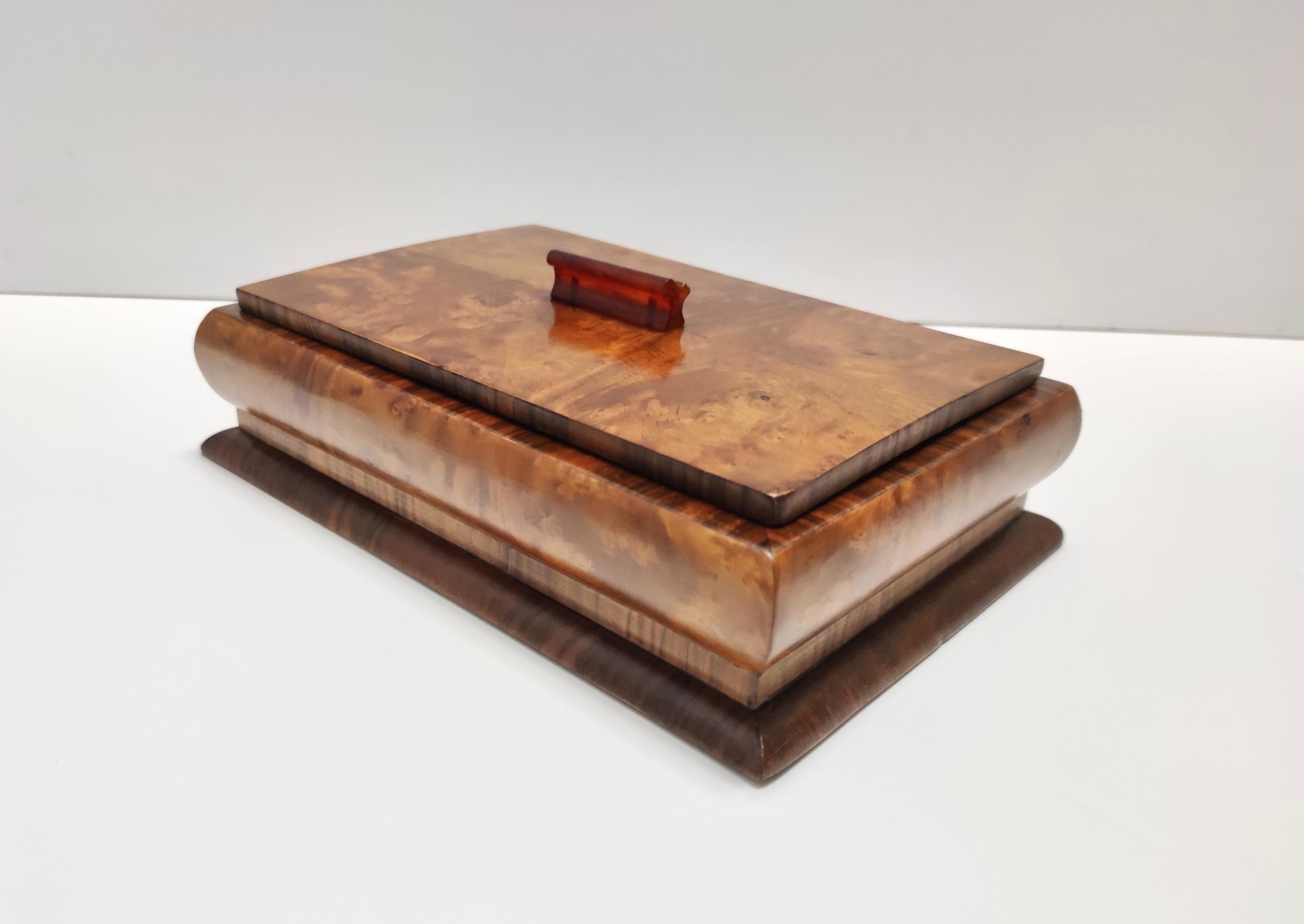 Vintage Art Deco Walnut and Walnut-Root Box, Italy In Excellent Condition For Sale In Bresso, Lombardy