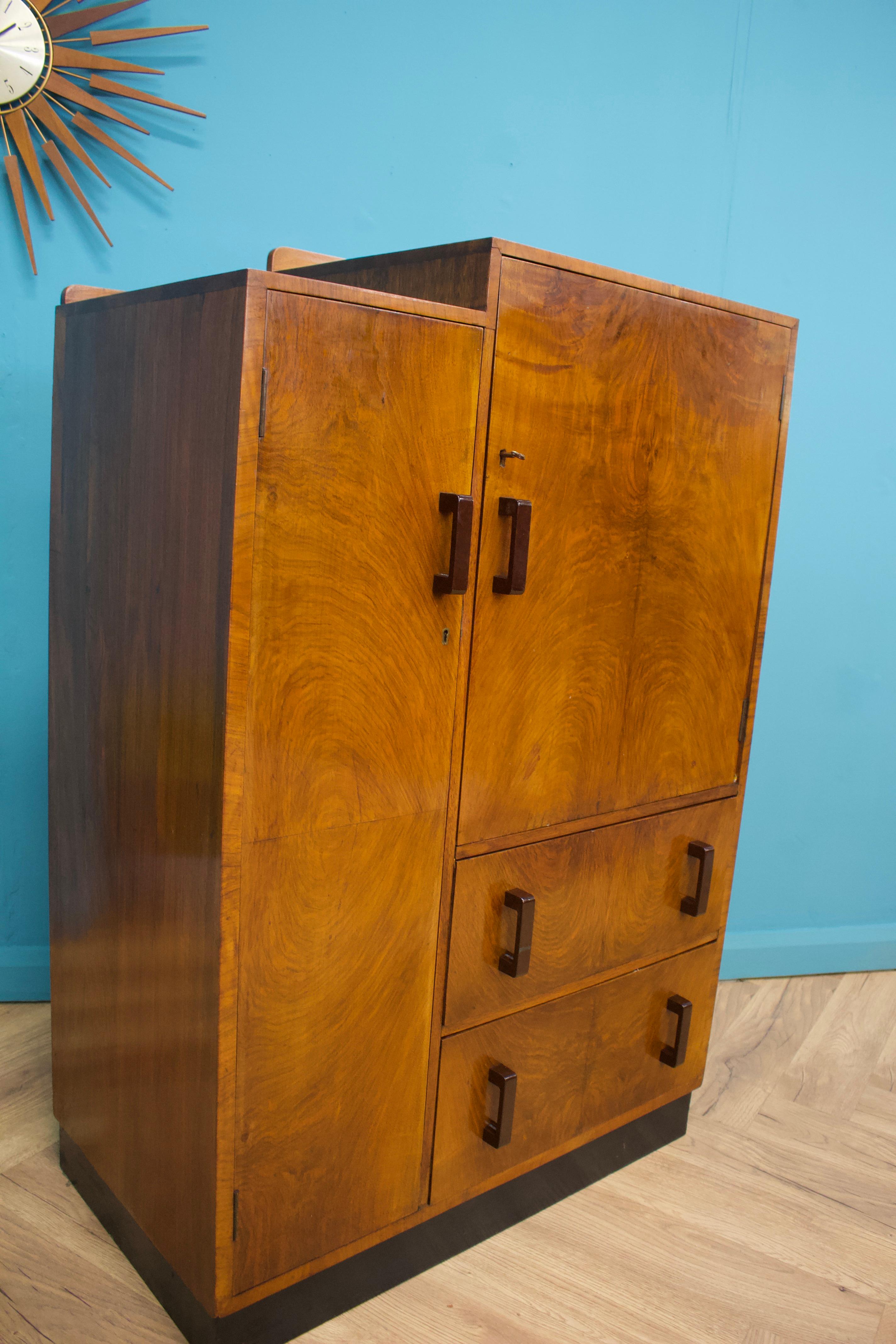 Mid-20th Century Vintage Art Deco Walnut Tallboy / Linen Cabinet Press, 1930s