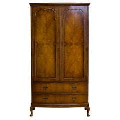 Armadio vintage in legno di noce Art of Vintage, anni '30