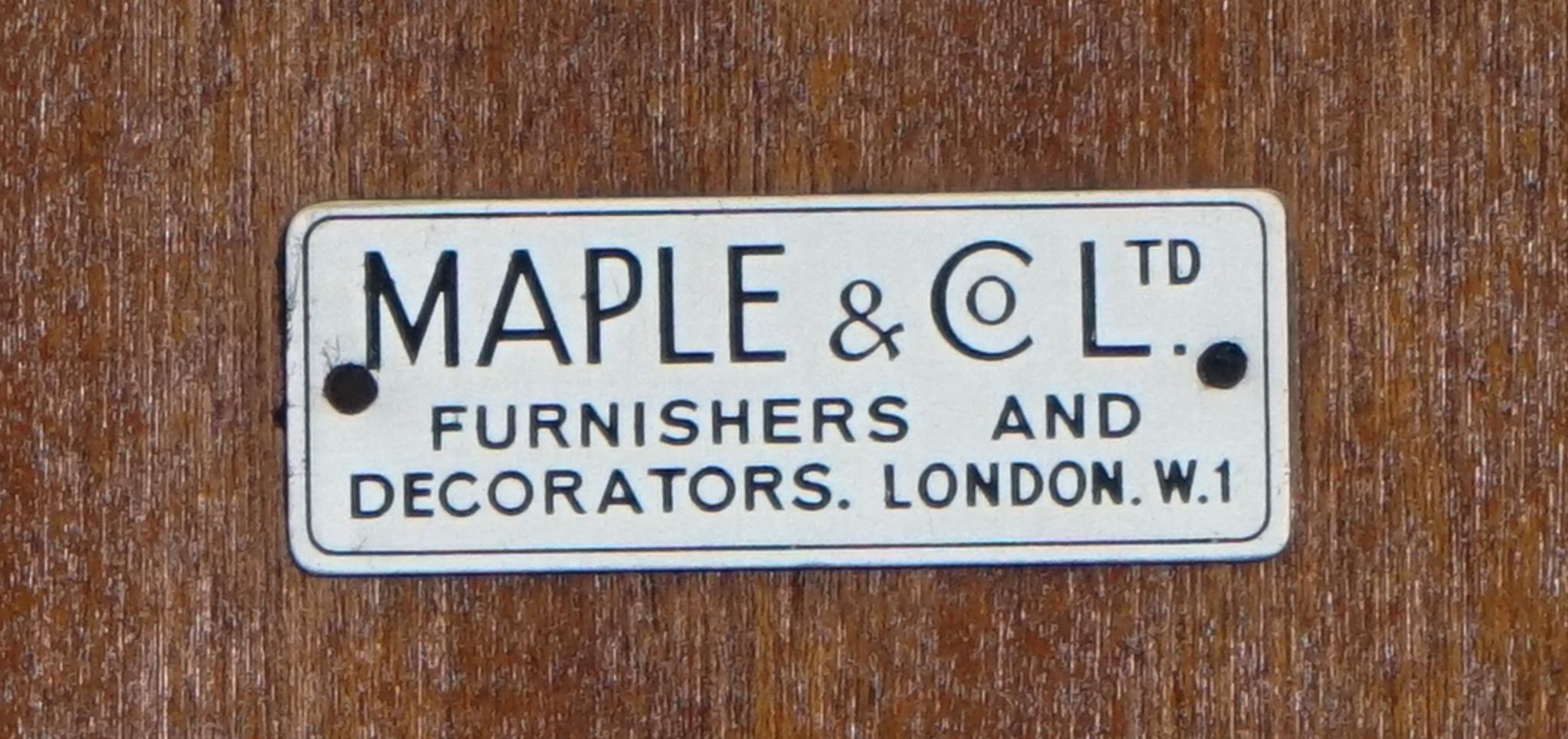 ViNTAGE ARTE DECO ARMARIO HECHO POR MAPLE & CO DOS CAJONES GRANDES PATAS DE REINA ANNE en venta 3