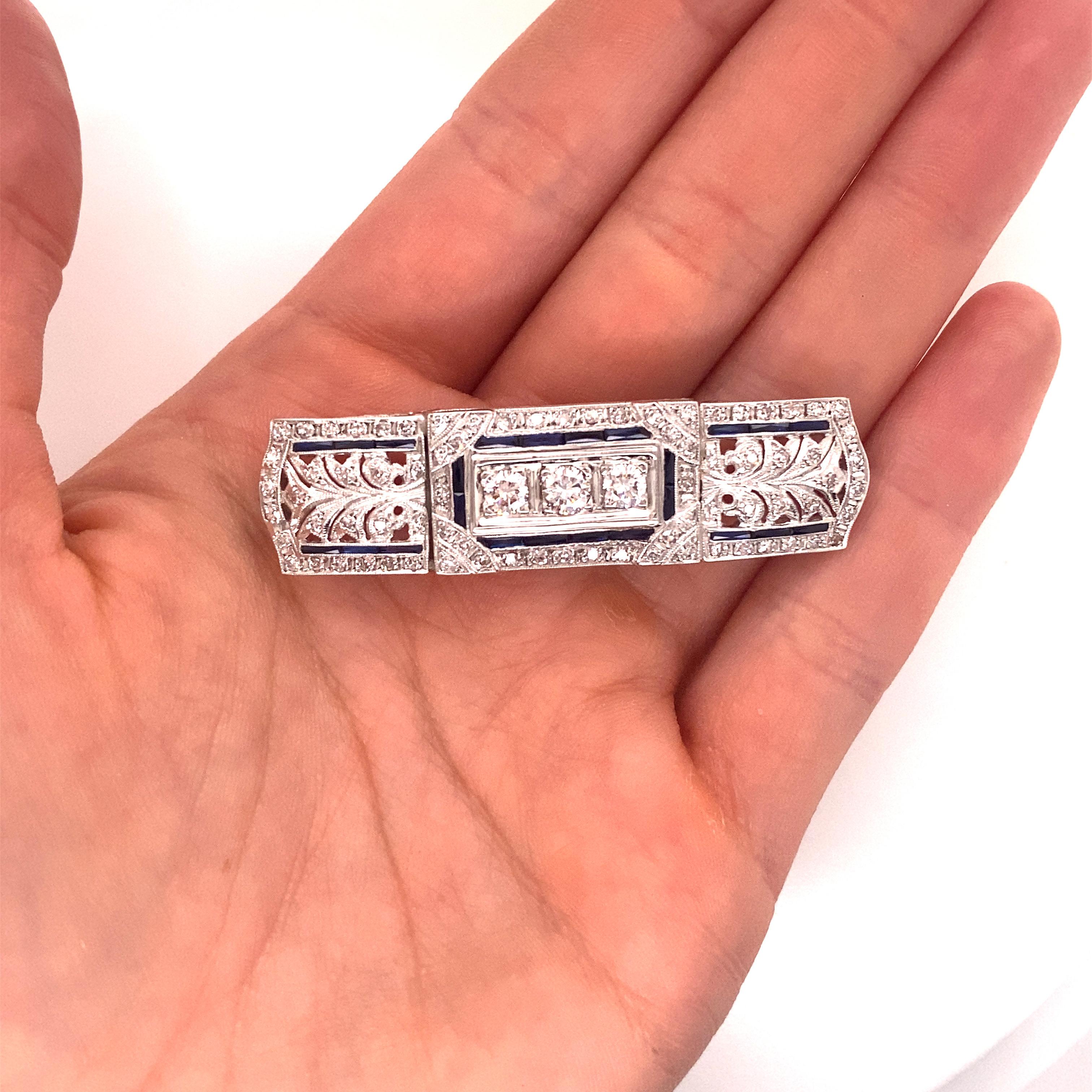 Anstecknadel aus Platin mit Diamanten und Saphiren im Art déco-Stil im Angebot 1