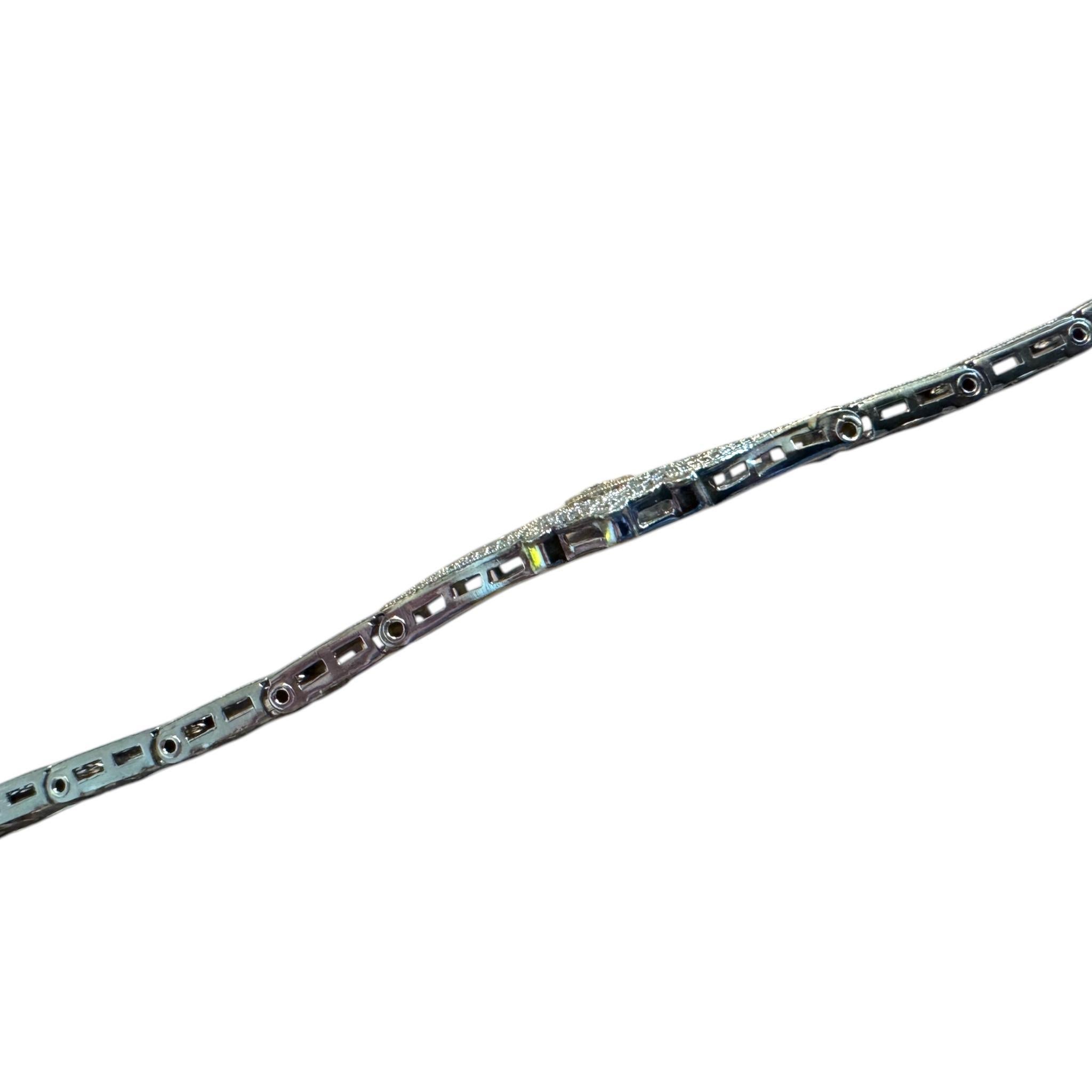 Vintage Art Deco White Gold Filigree Diamond Bracelet For Sale 2