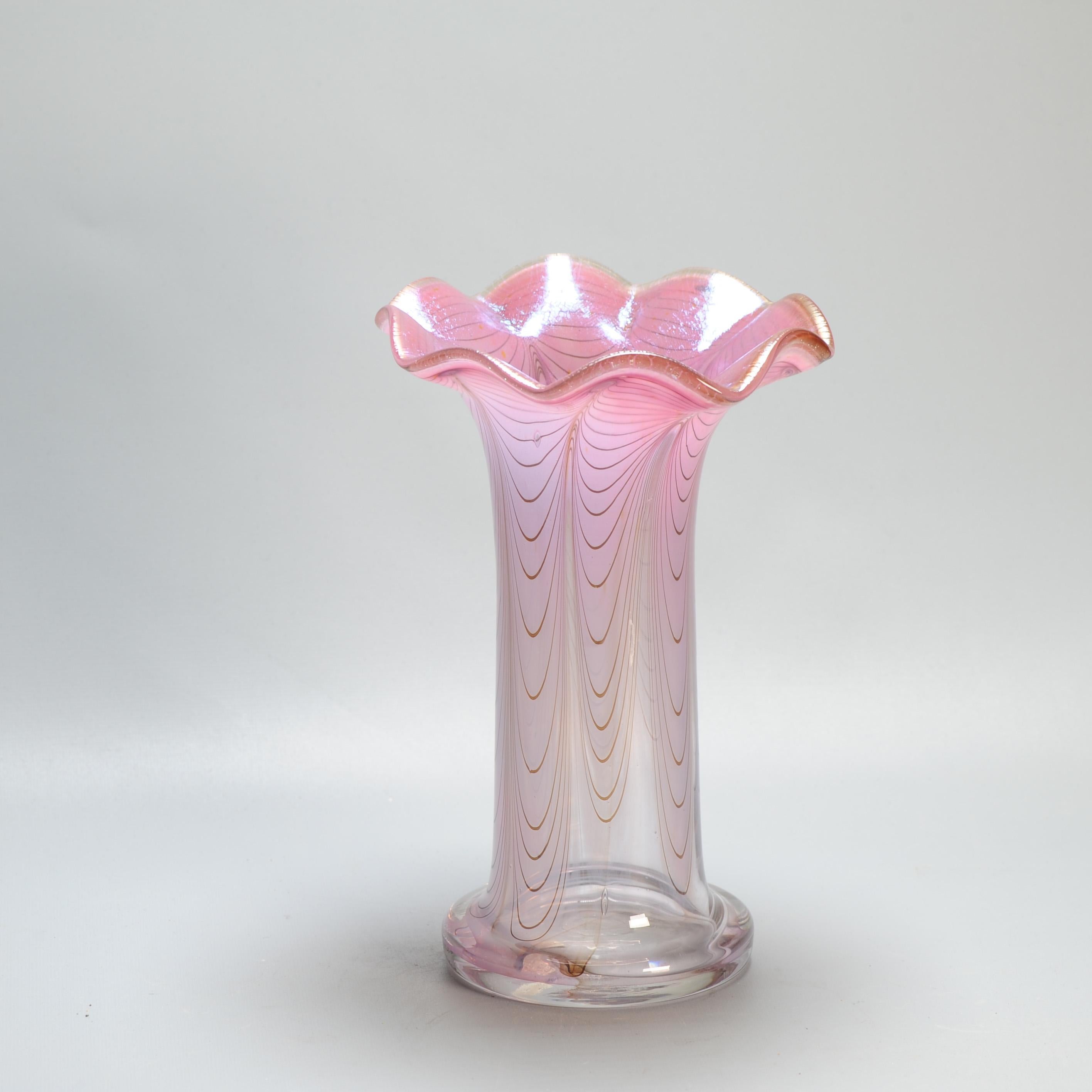 Verre d'art Art Erwin Eisch Glass Allemagne vase rose en forme de fleur en vente
