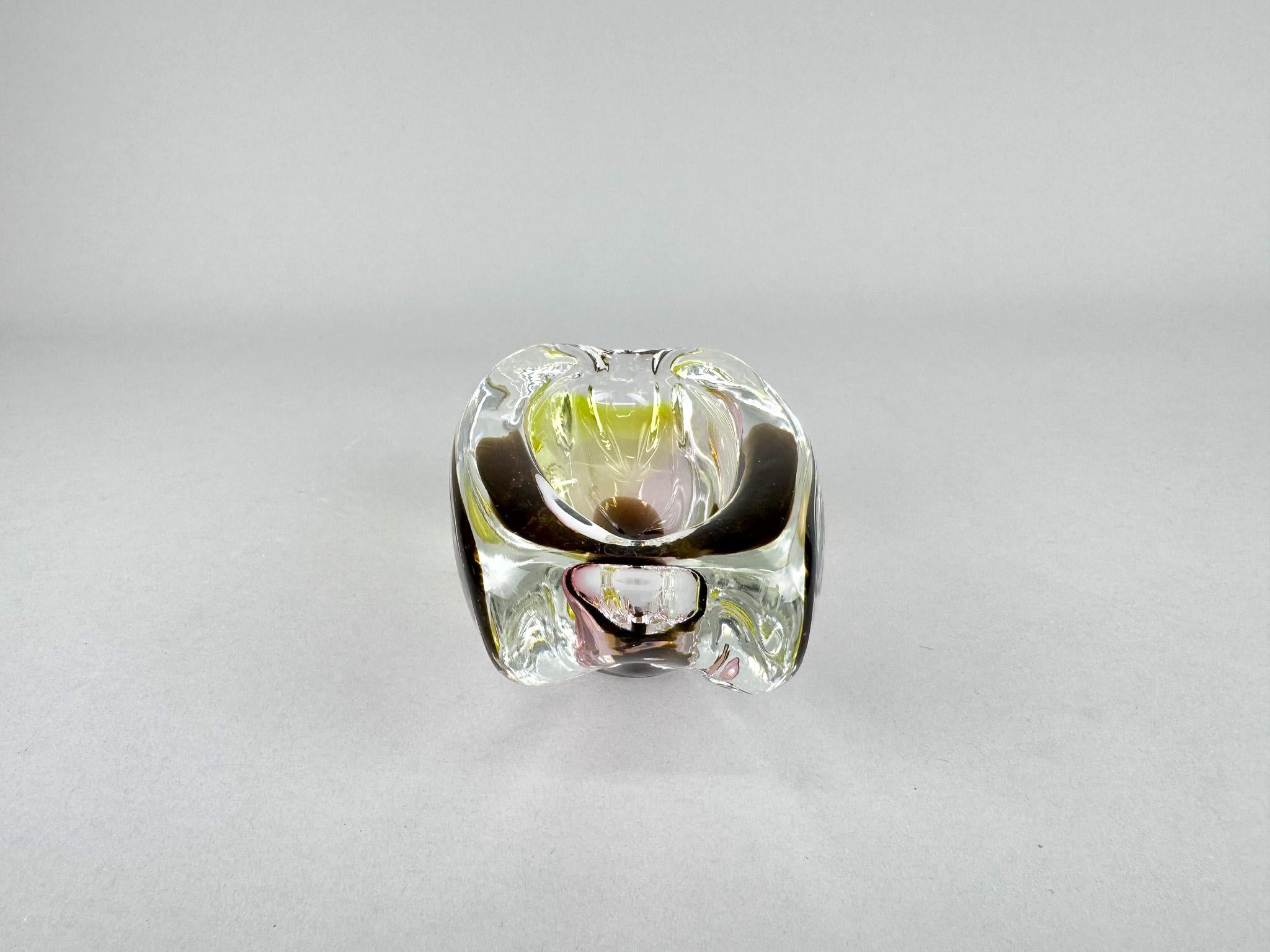 Posacenere in vetro artistico vintage del designer Josef Hospodka, Cecoslovacchia in vendita 2