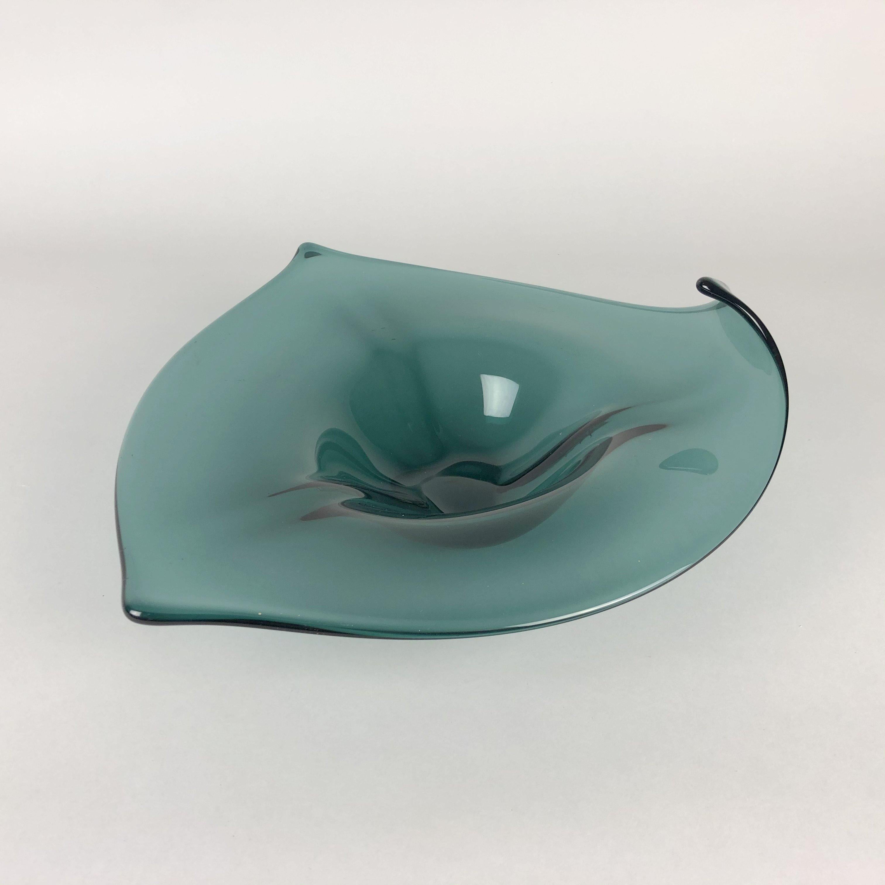 Mid-Century Modern Vintage Art Glass Bowl, Czechoslovakia, 1960's For Sale