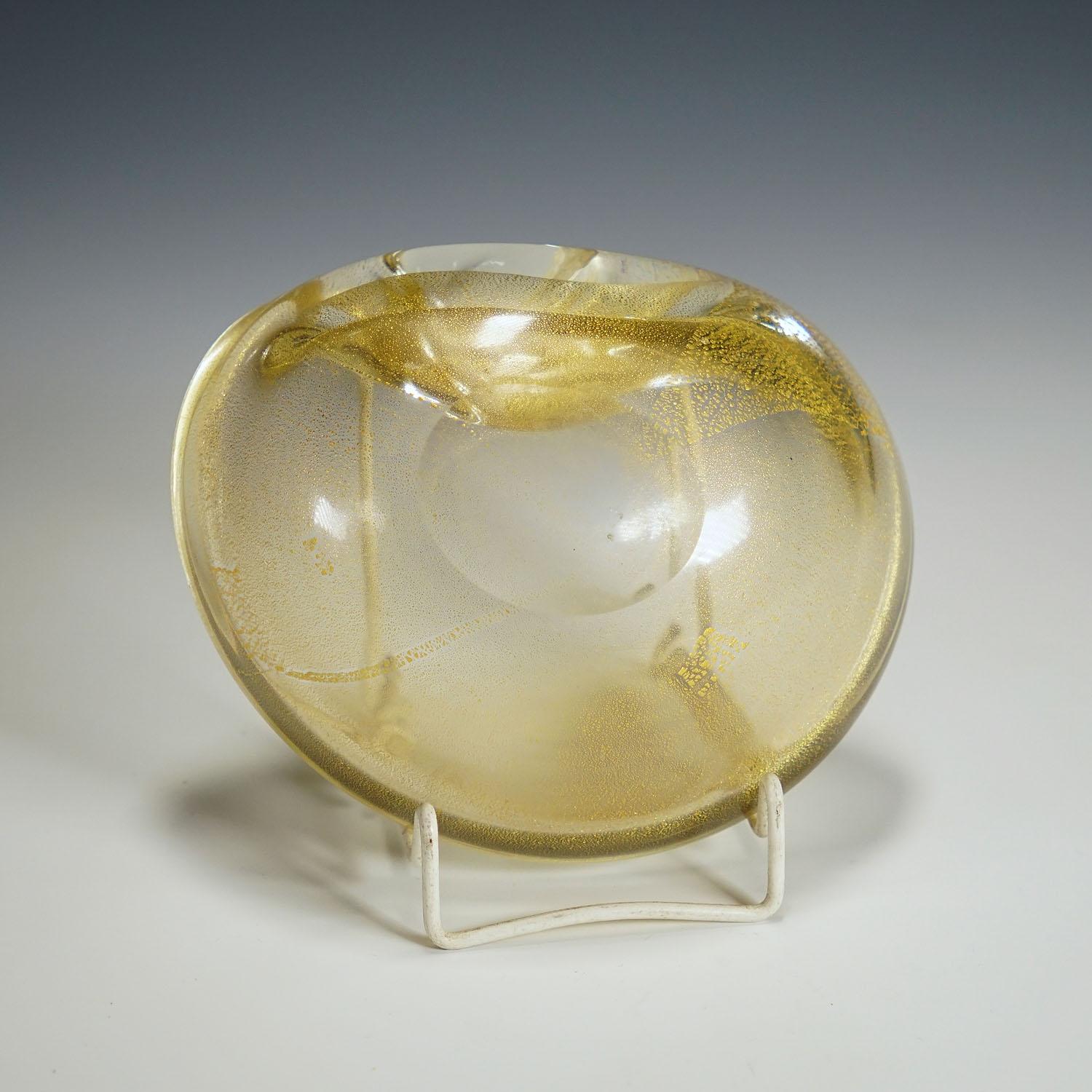 20ième siècle Bol en verre d'art vintage avec feuille d'or, Murano, Italie, années 1950 en vente