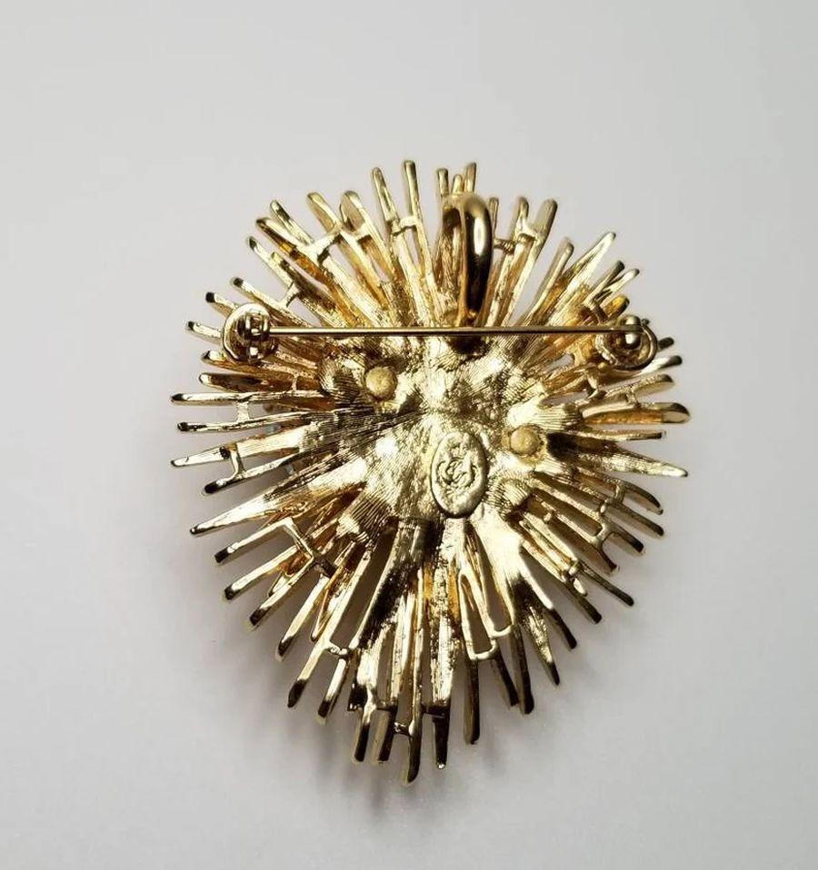 Vintage Art Glass Evil Eye Crystal Golden Mid Century Modern Statement Brooch In Excellent Condition In Montreal, QC