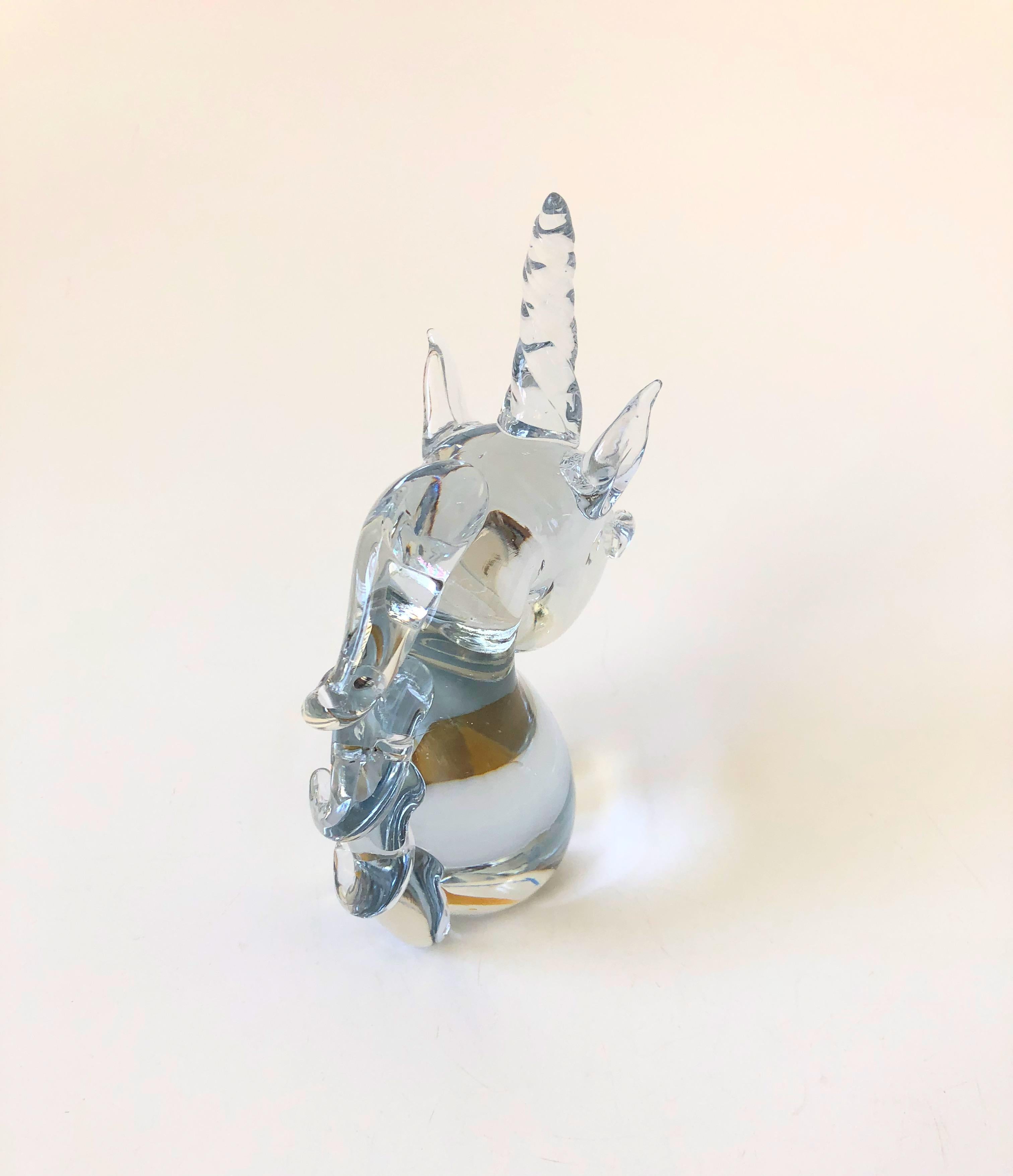 Vintage Art Glass Unicorn Head In Good Condition For Sale In Vallejo, CA