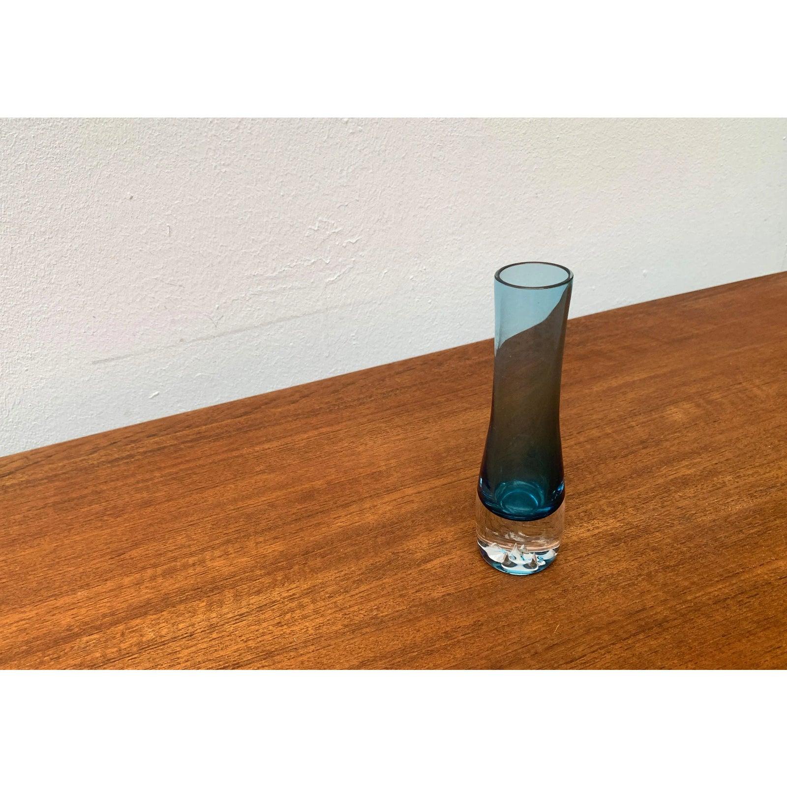 Vintage Art Glass Vase, 20th Century For Sale 8