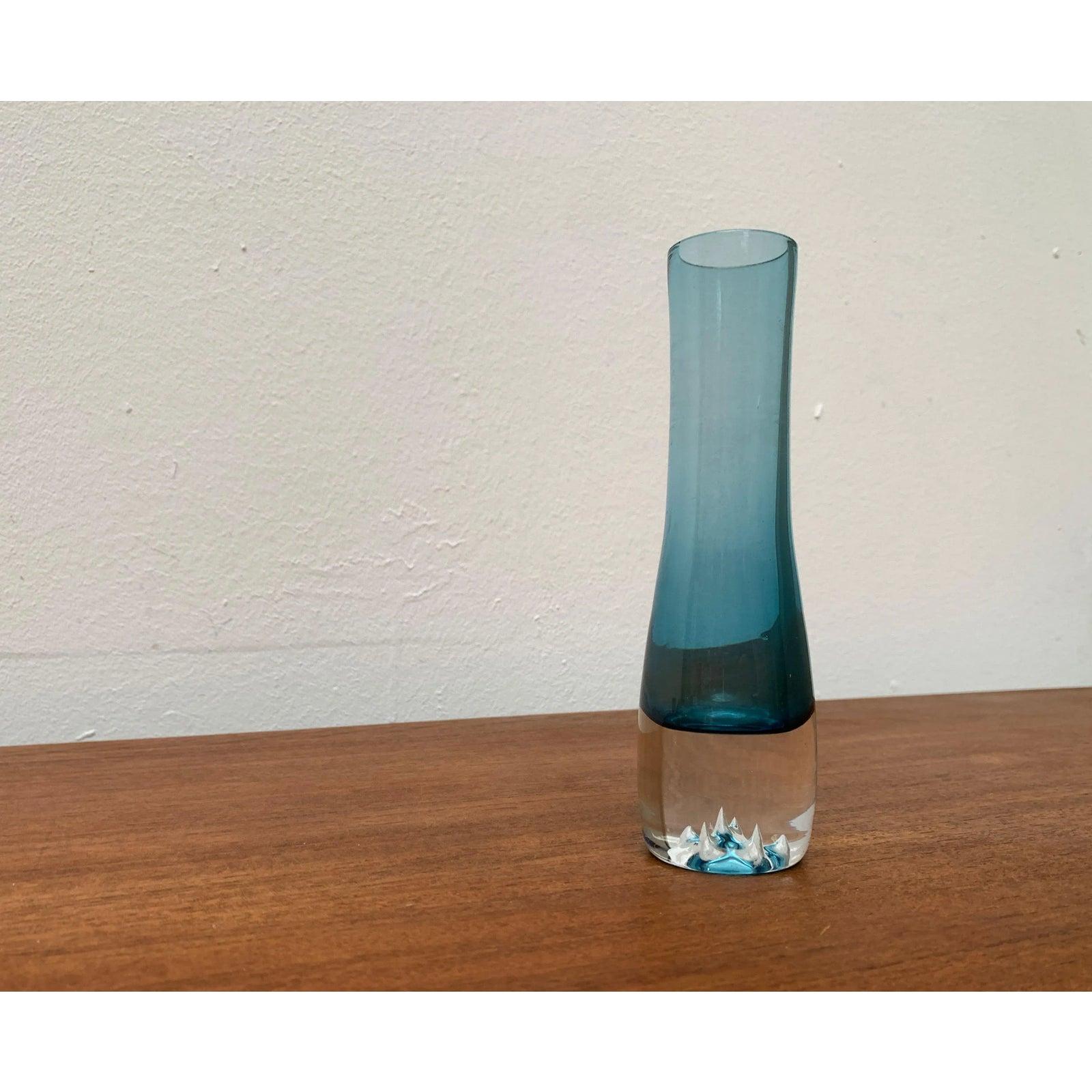 Vintage Art Glass Vase, 20th Century For Sale 9
