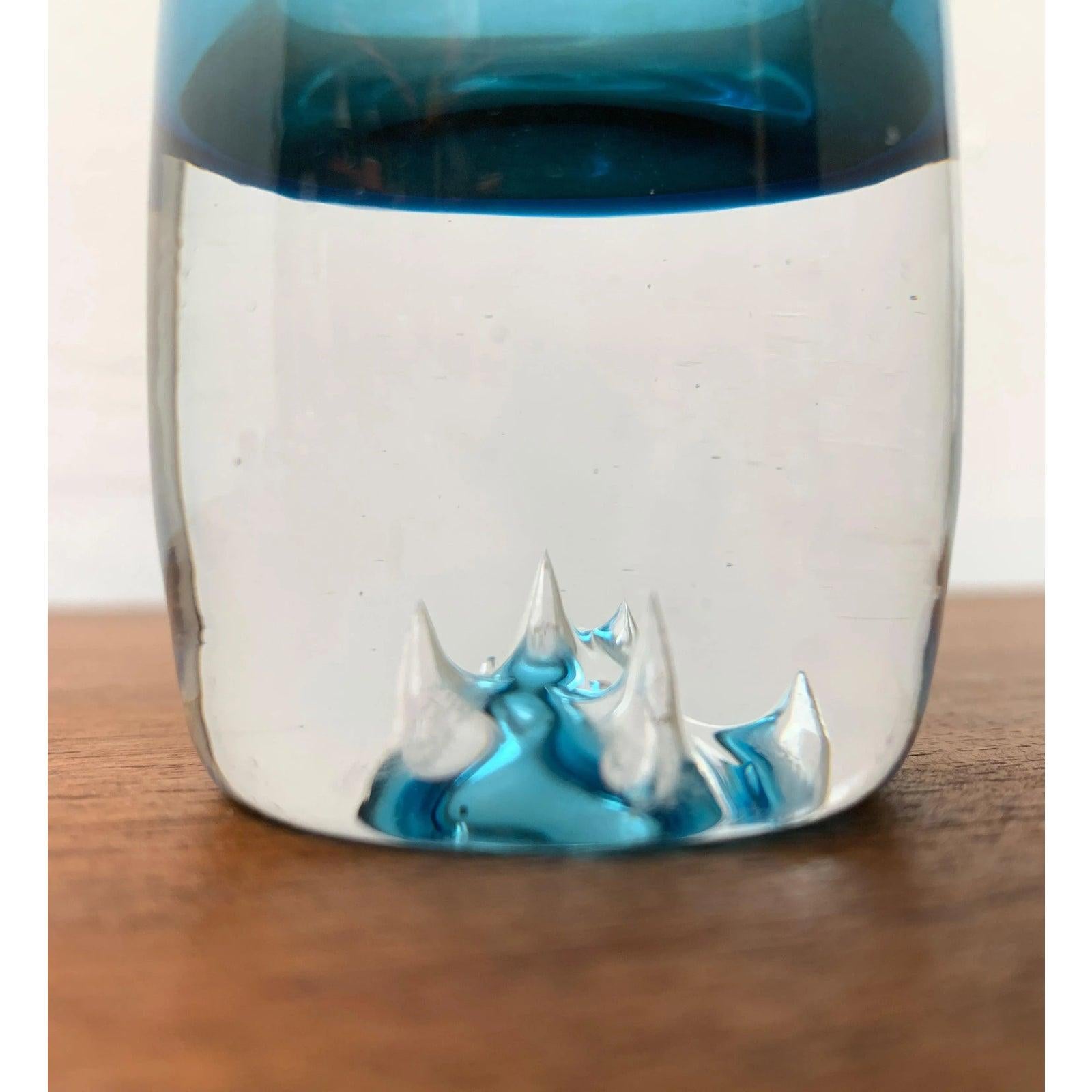 Vintage Art Glass Vase, 20th Century For Sale 3