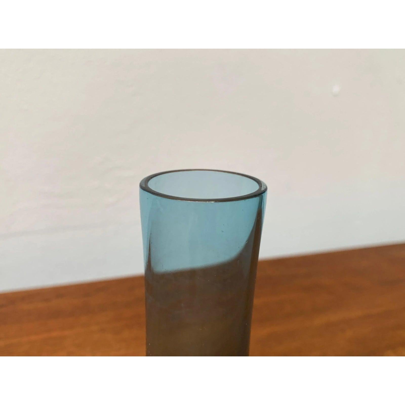 Vintage Art Glass Vase, 20th Century For Sale 4