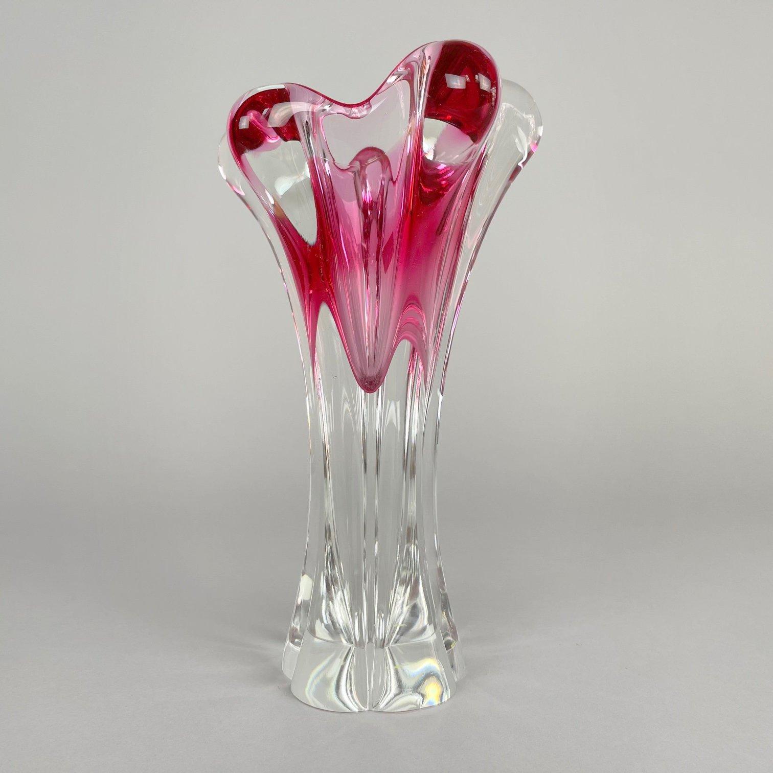 Mid-Century Modern Vase en verre d'art vintage Josef Hospodka pour Chribska Glasswork, années 1960 en vente