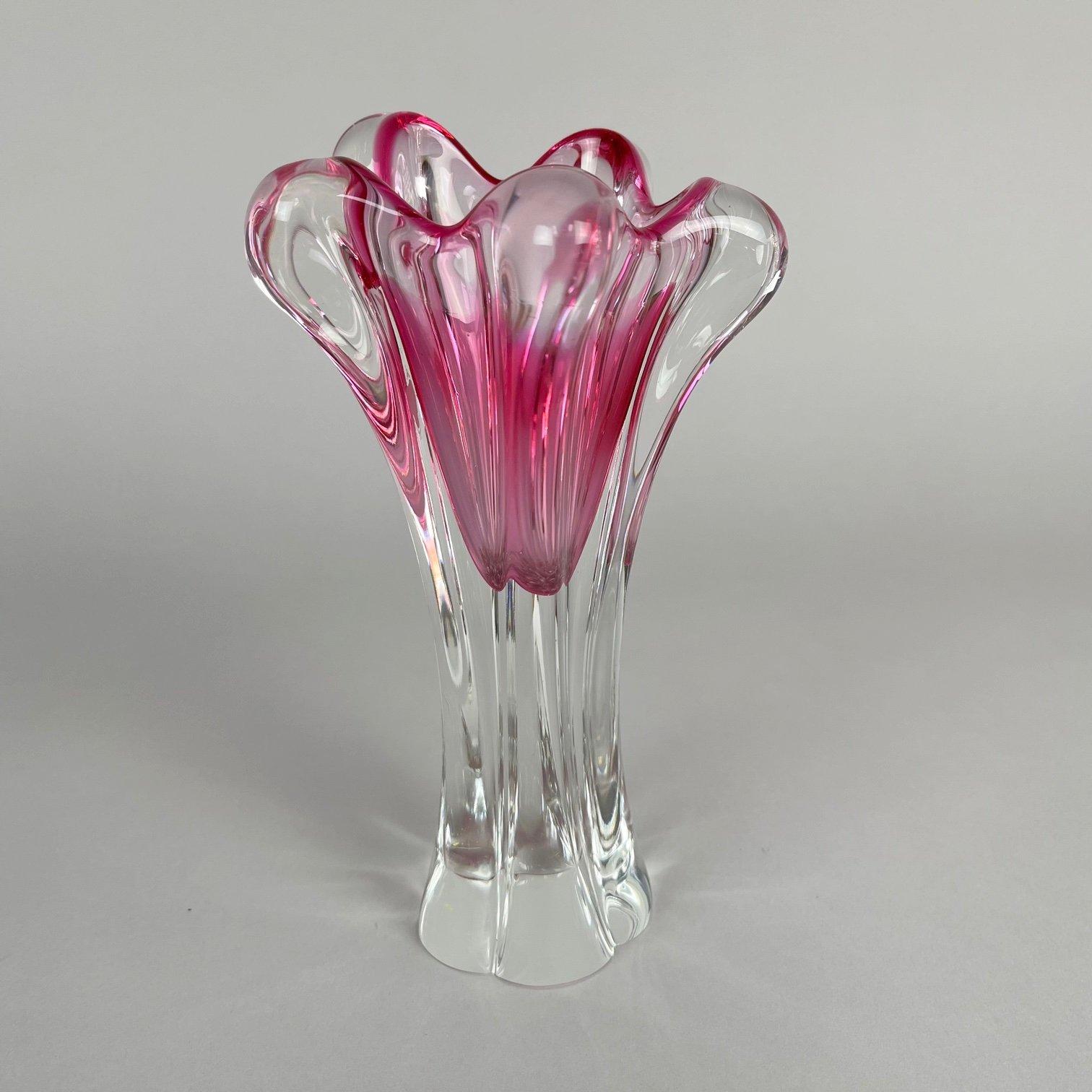 Mid-Century Modern Vintage Art Glass Vase by Josef Hospodka for Chribska Glasswork, 1960's For Sale
