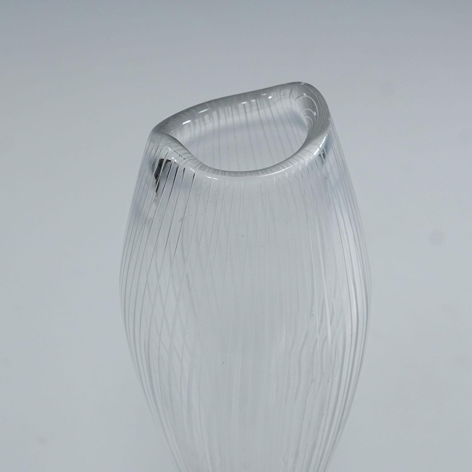 Mid-Century Modern Vase en verre d'art Varsanjalka de Tapio Wirkkala pour Iittala 1956 en vente