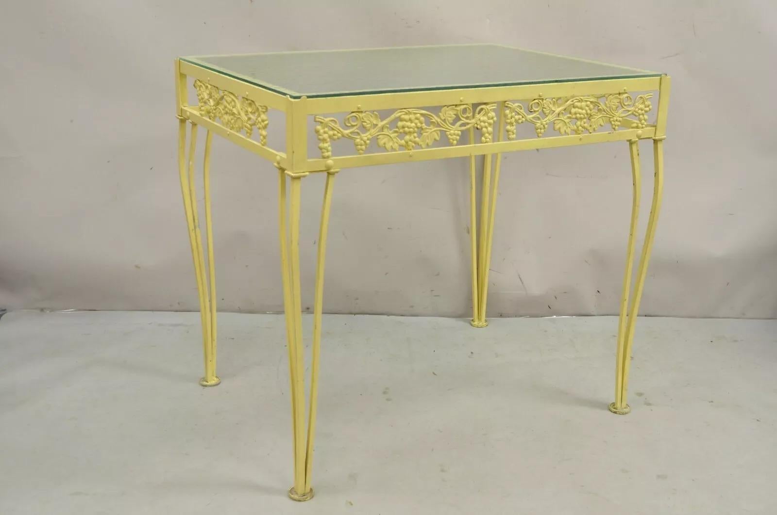 Vintage Art Nouveau Cast Aluminium Gelb Grapevine Garten Terrasse Beistelltisch im Angebot 6