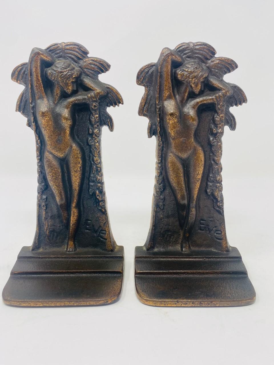 Vintage Art Nouveau “Eve” Bookends 1930s by Verona In Good Condition For Sale In San Diego, CA