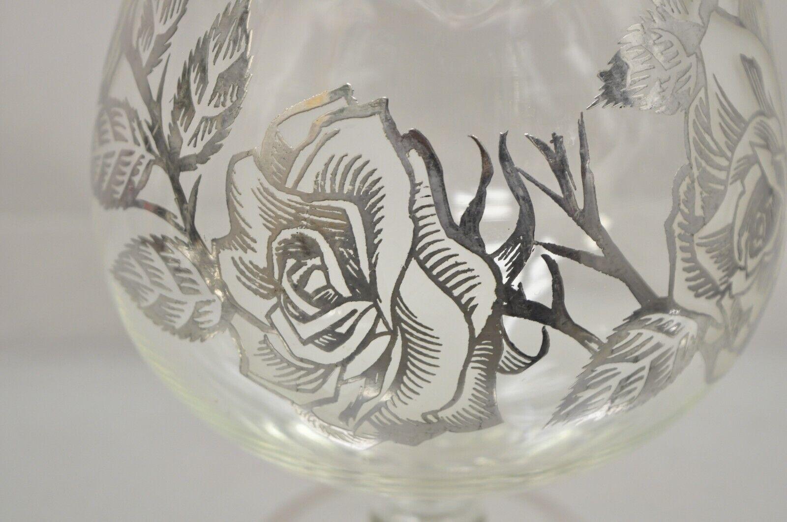20ième siècle Pichet à eau sur pied Art Nouveau floral en argent sterling recouvert de verre en vente