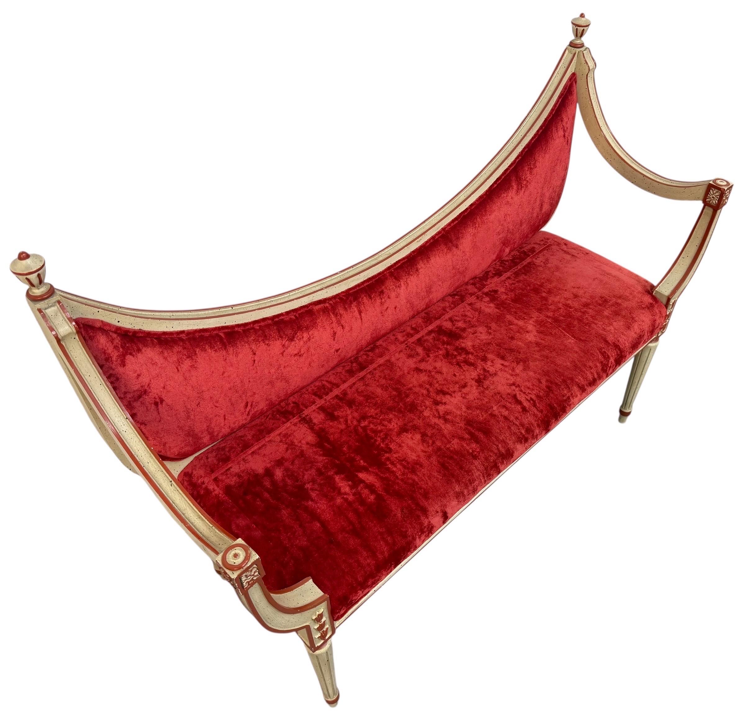 Americano Vintage Art Nouveau Louis XVI Style Upholstering Rosso in vendita