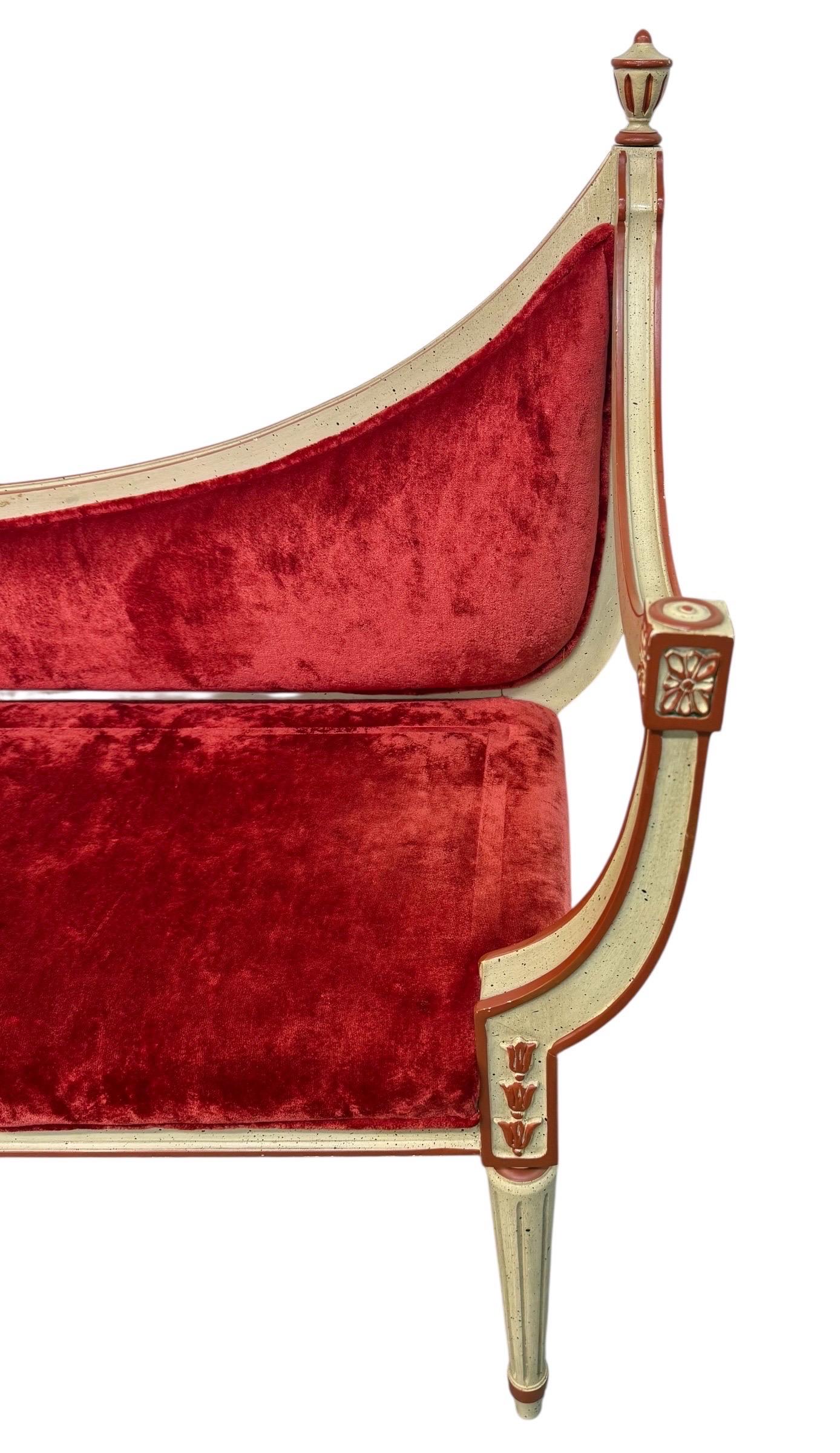 XX secolo Vintage Art Nouveau Louis XVI Style Upholstering Rosso in vendita