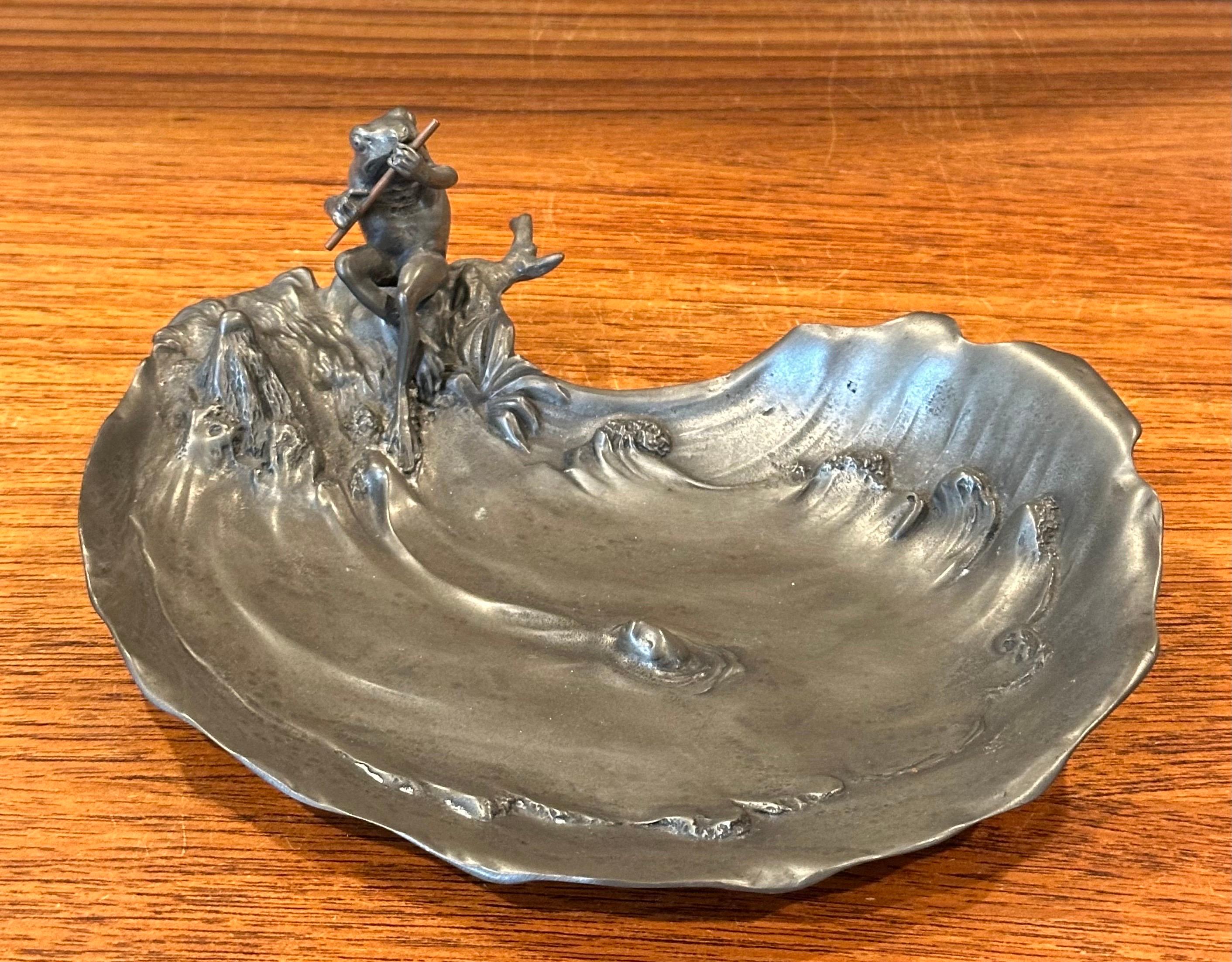 Vintage Art Nouveau Pewter Frog Bowl / Catch-All by Achille Gamba of Italy In Good Condition For Sale In San Diego, CA